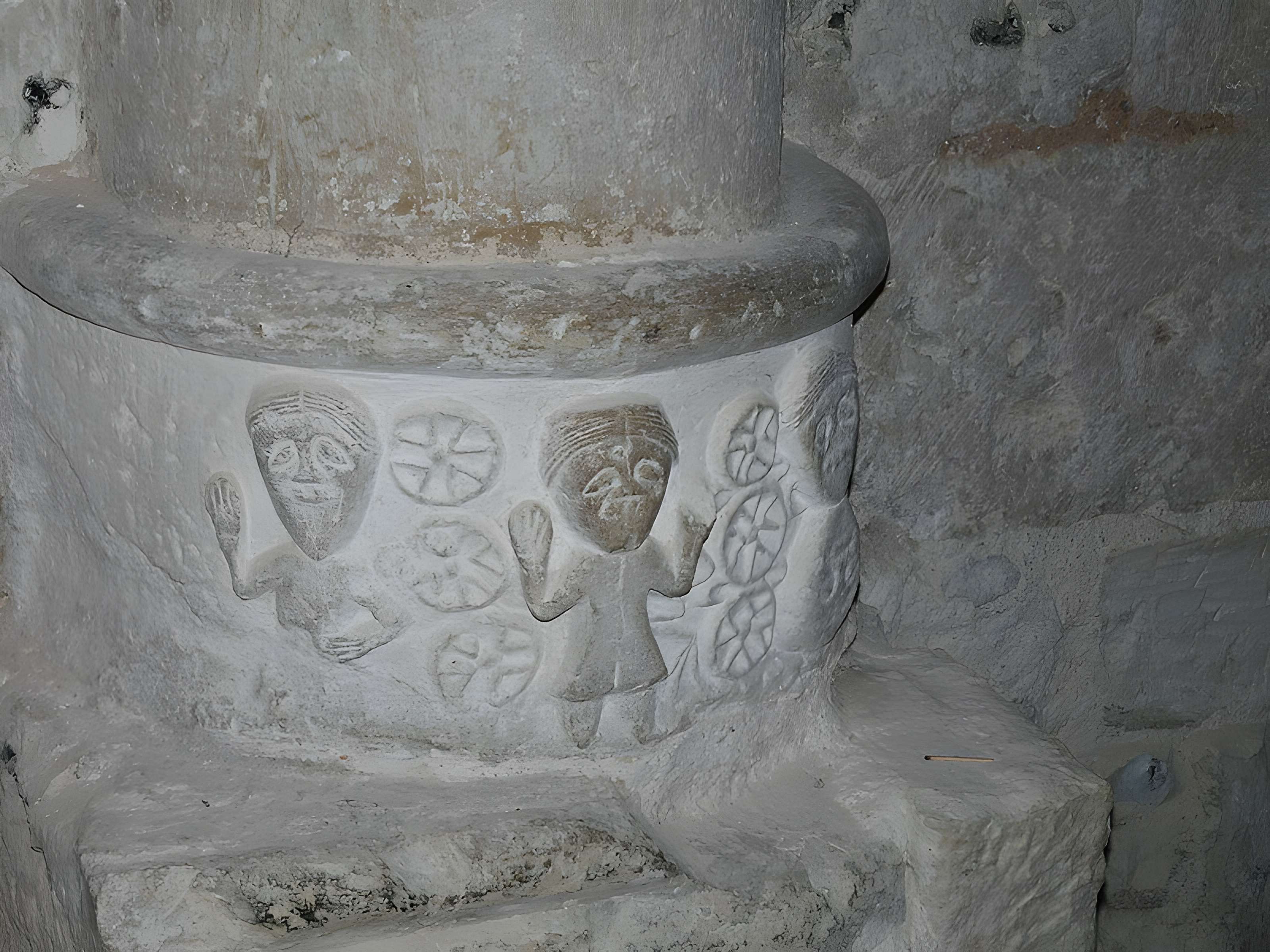 Église Saint-Pierre-ès-Liens de Montrem