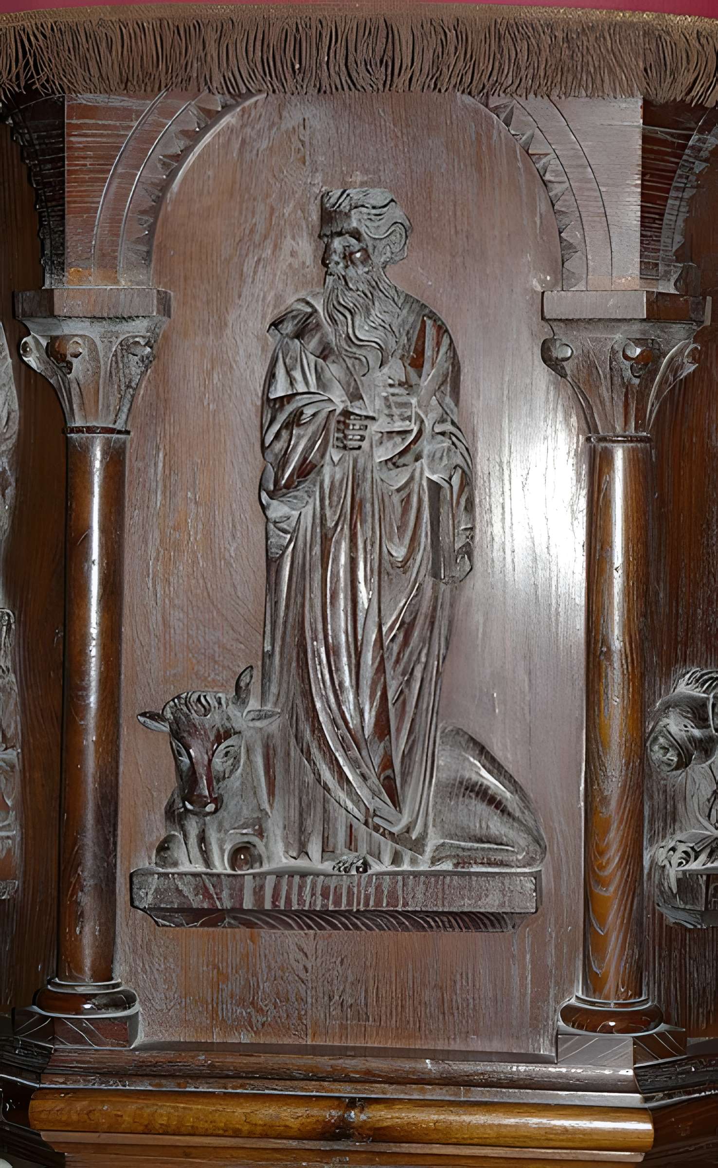 Église Saint-Pierre-ès-Liens de Montrem