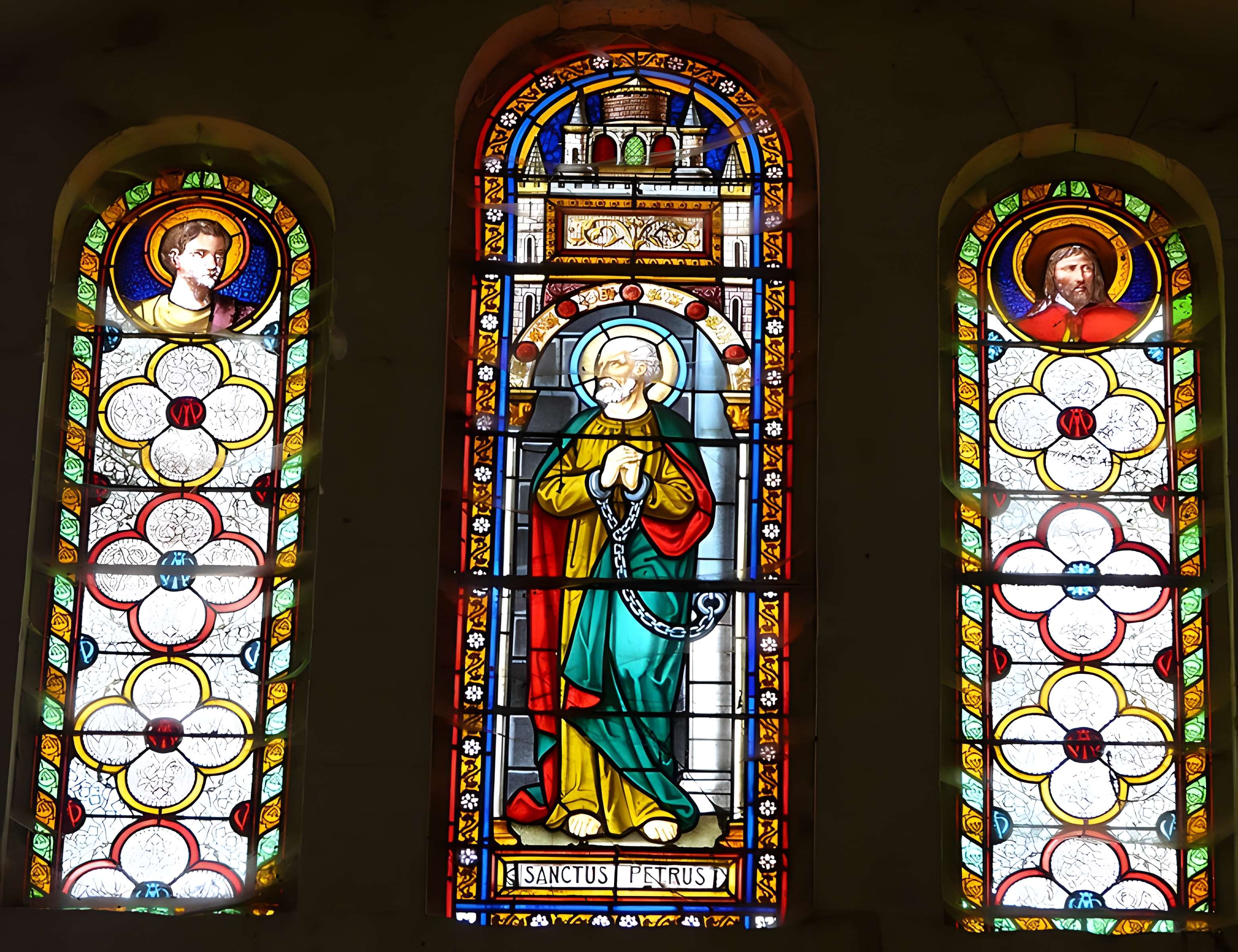 Église Saint-Pierre-ès-Liens de Montrem