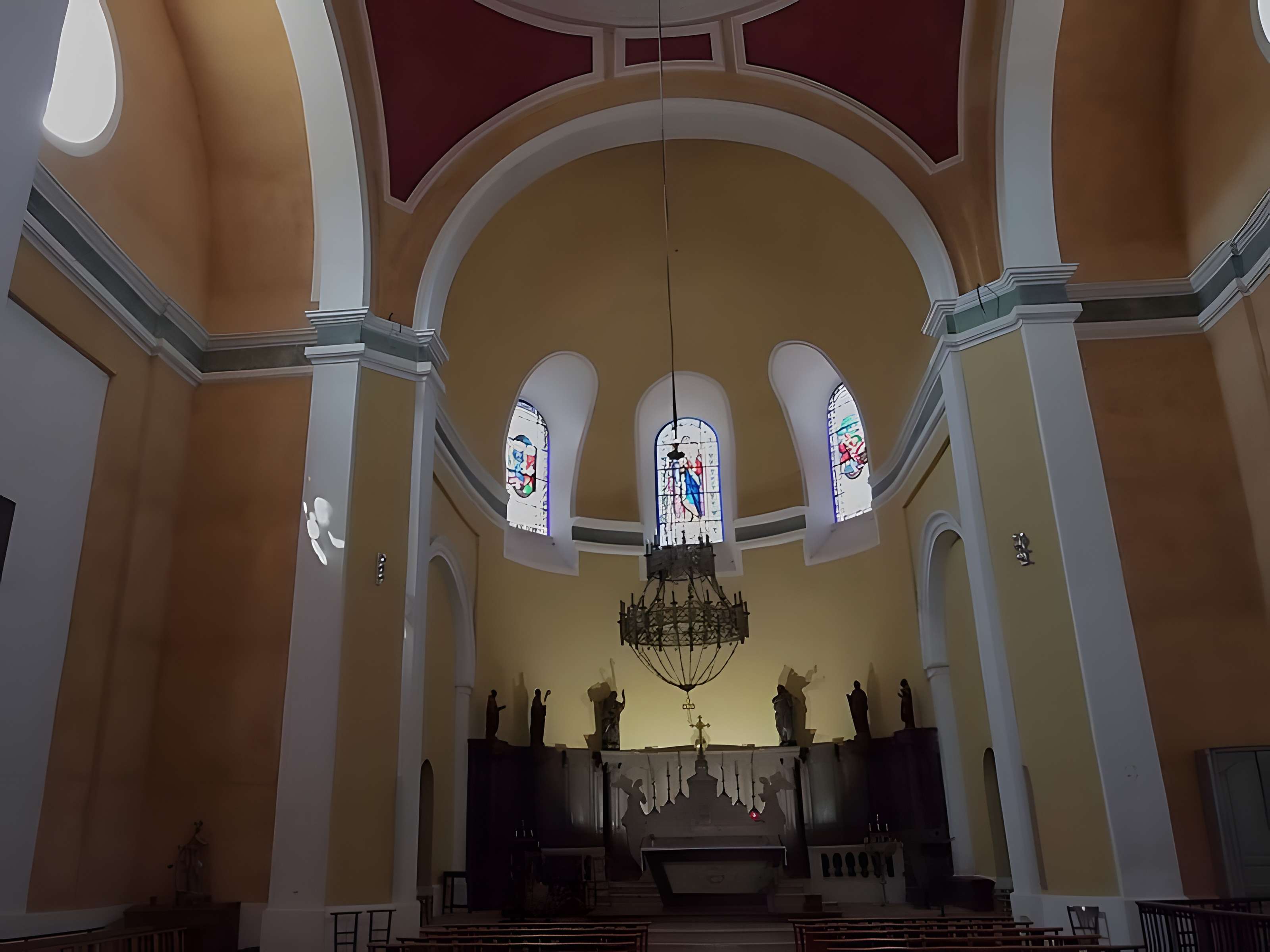 Église Saint-Pierre-ès-Liens de Sainte-Alvère