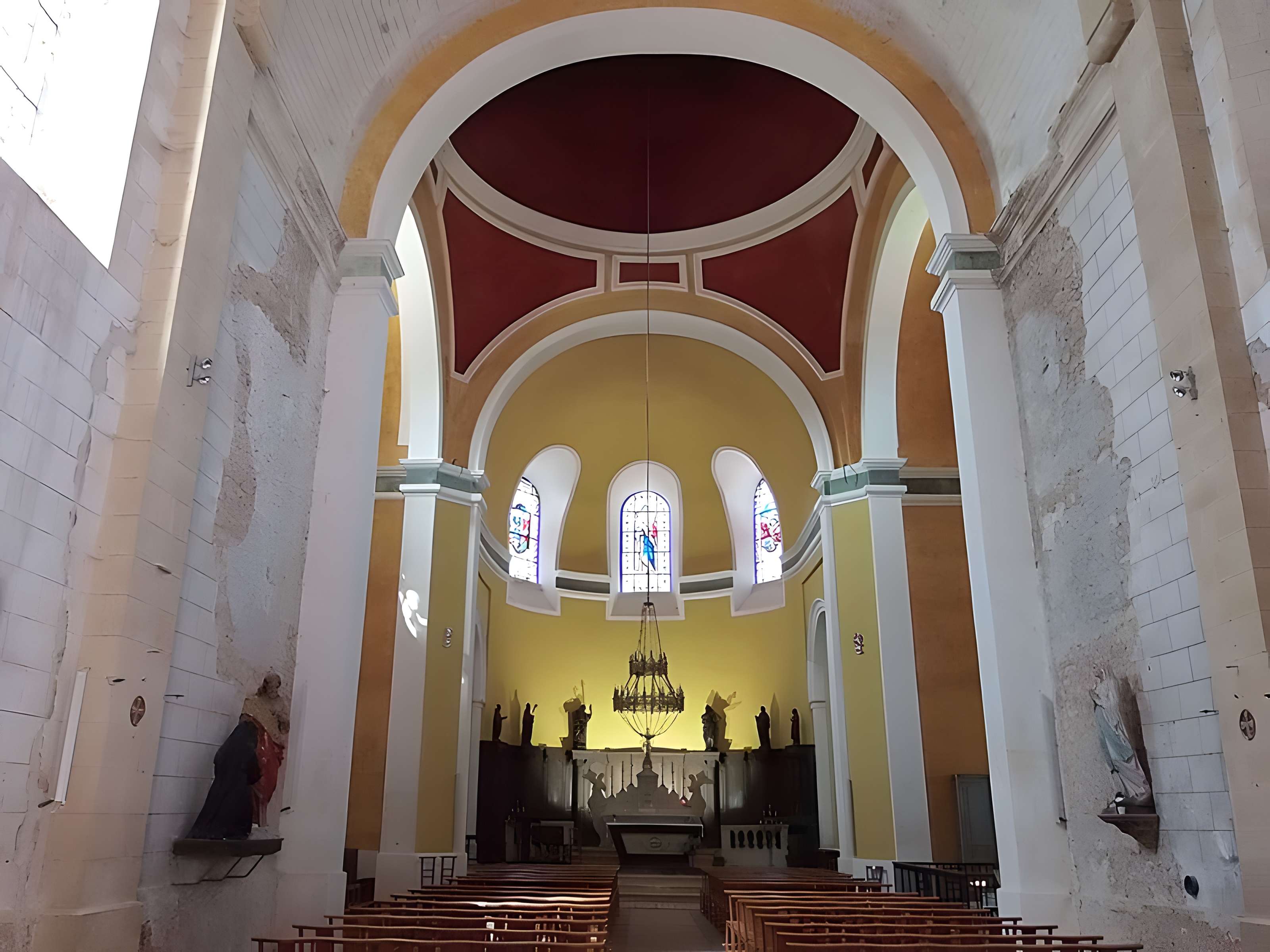 Église Saint-Pierre-ès-Liens de Sainte-Alvère