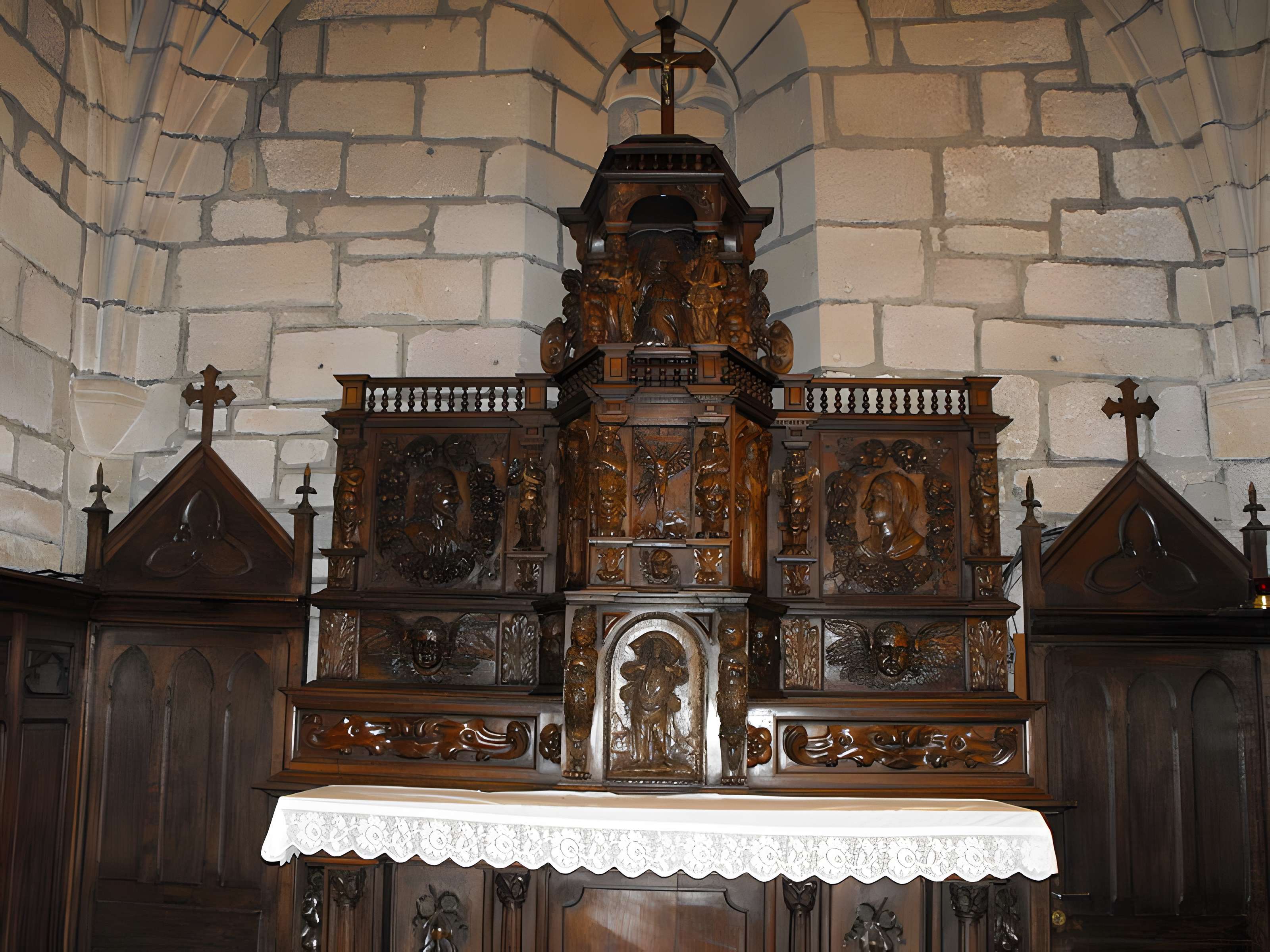 Église Saint-Pierre-ès-Liens de Sarran