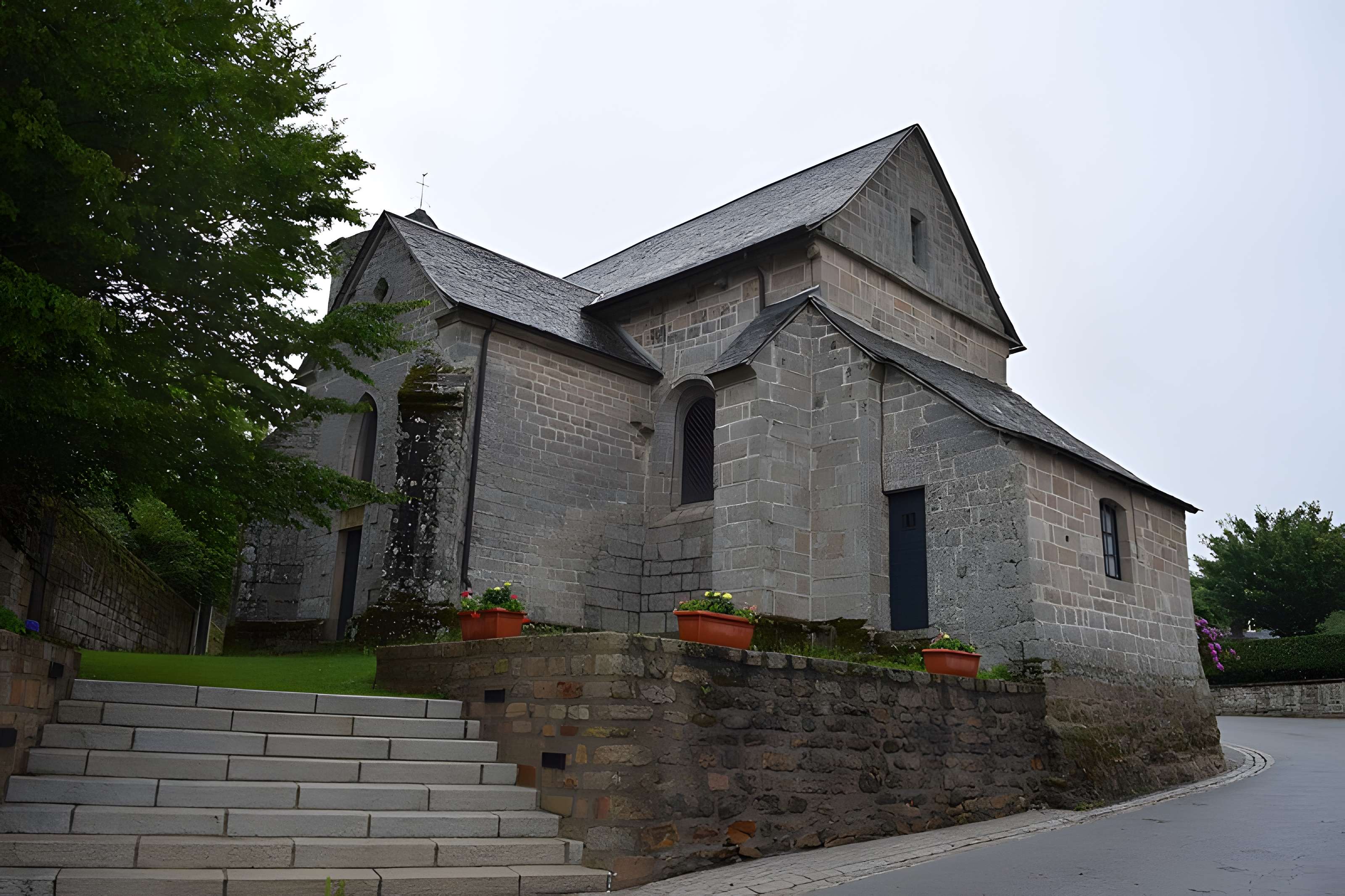 Église Saint-Pierre-ès-Liens de Sarran
