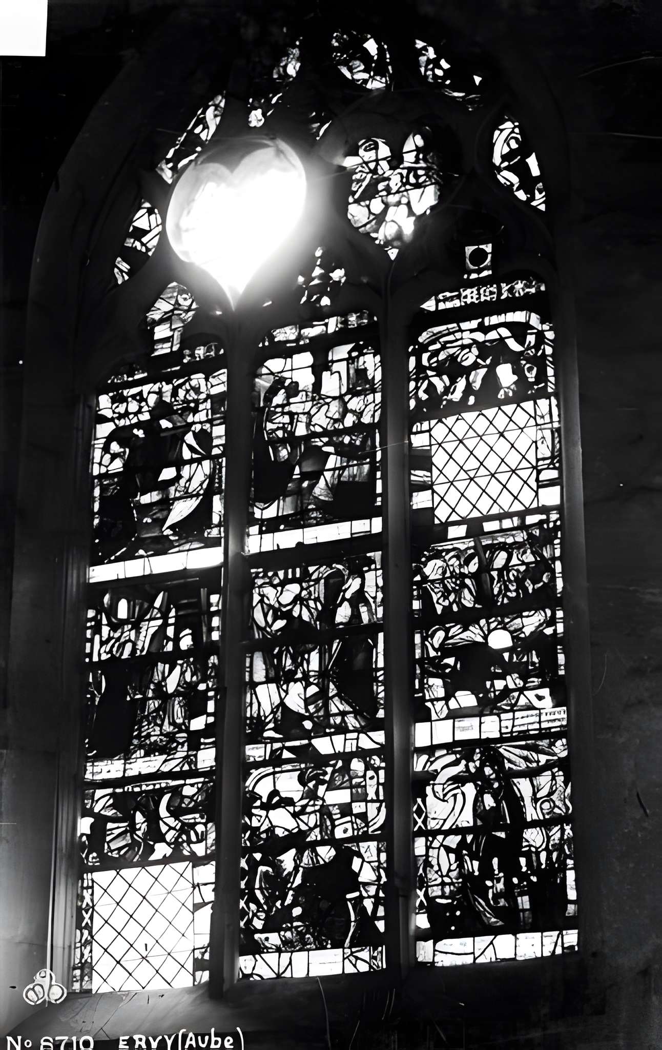 Église Saint-Pierre-ès-Liens d'Ervy-le-Châtel