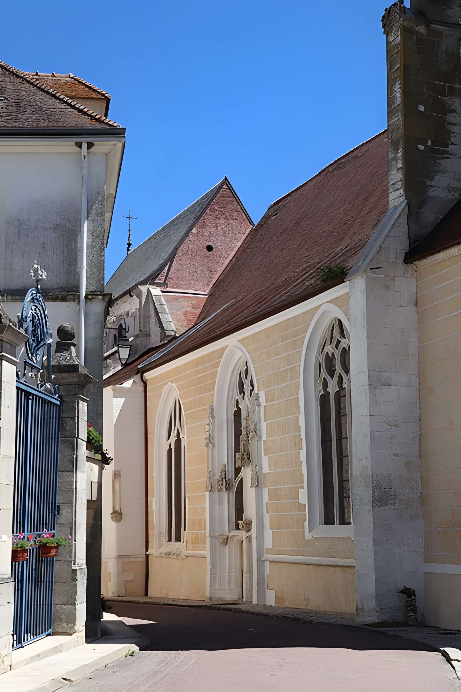 Église Saint-Pierre-ès-Liens d'Ervy-le-Châtel