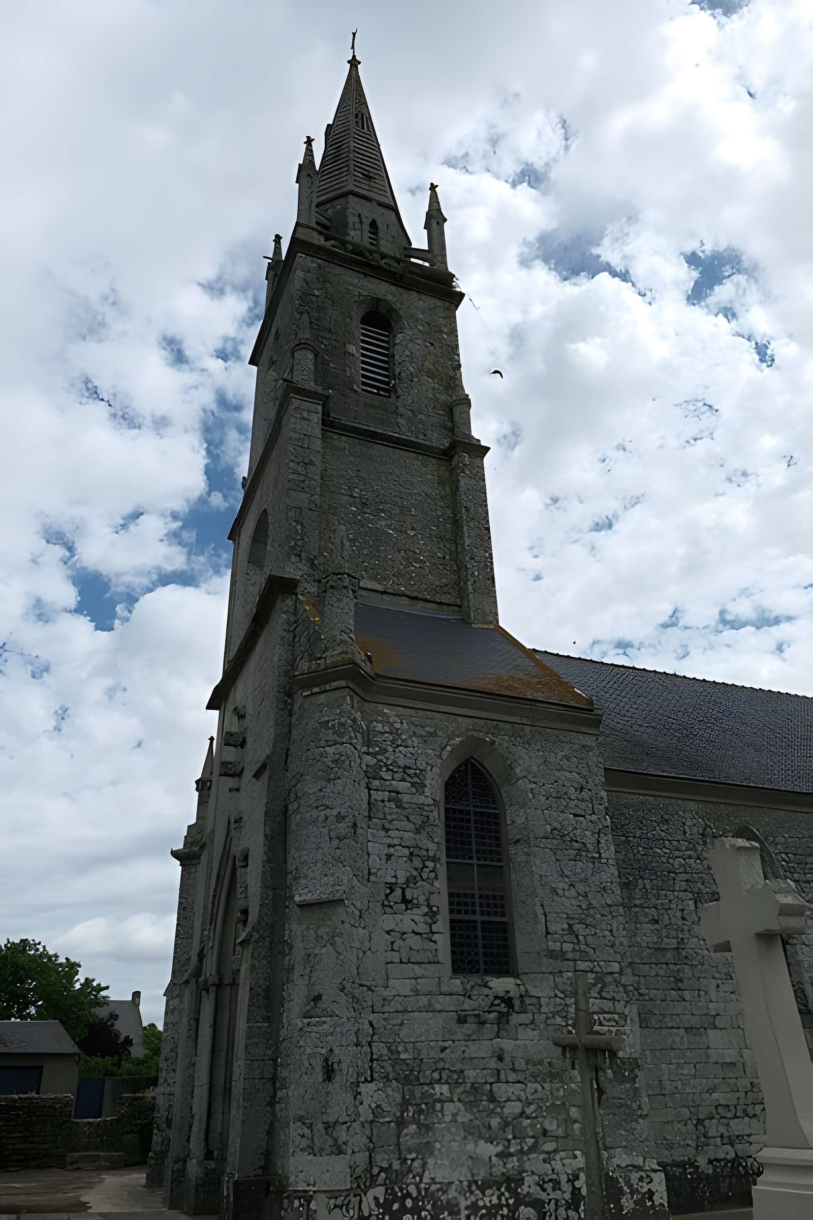 Église Saint-Pierre-et-Saint-Jean-Baptiste de Guéhenno