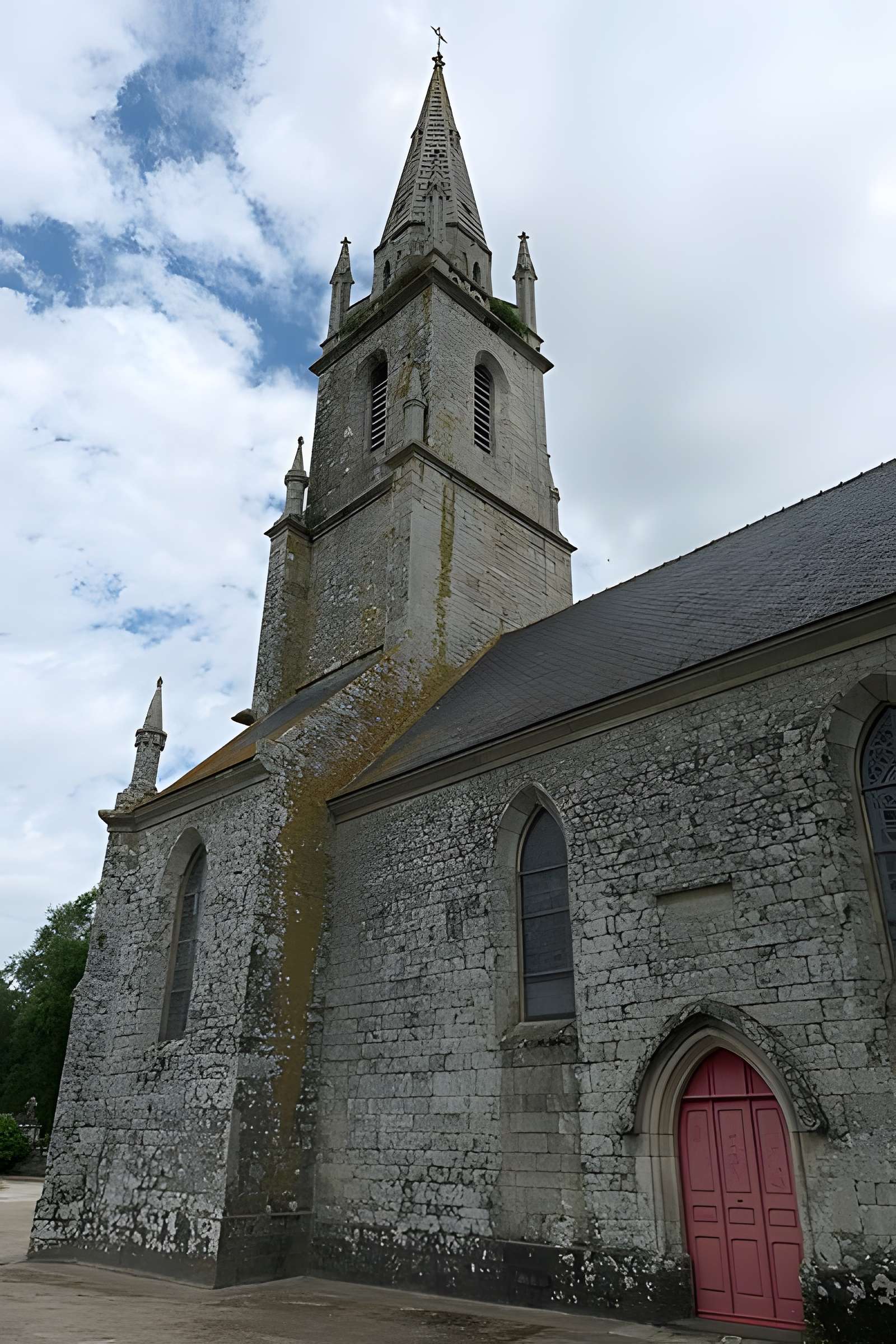 Église Saint-Pierre-et-Saint-Jean-Baptiste de Guéhenno