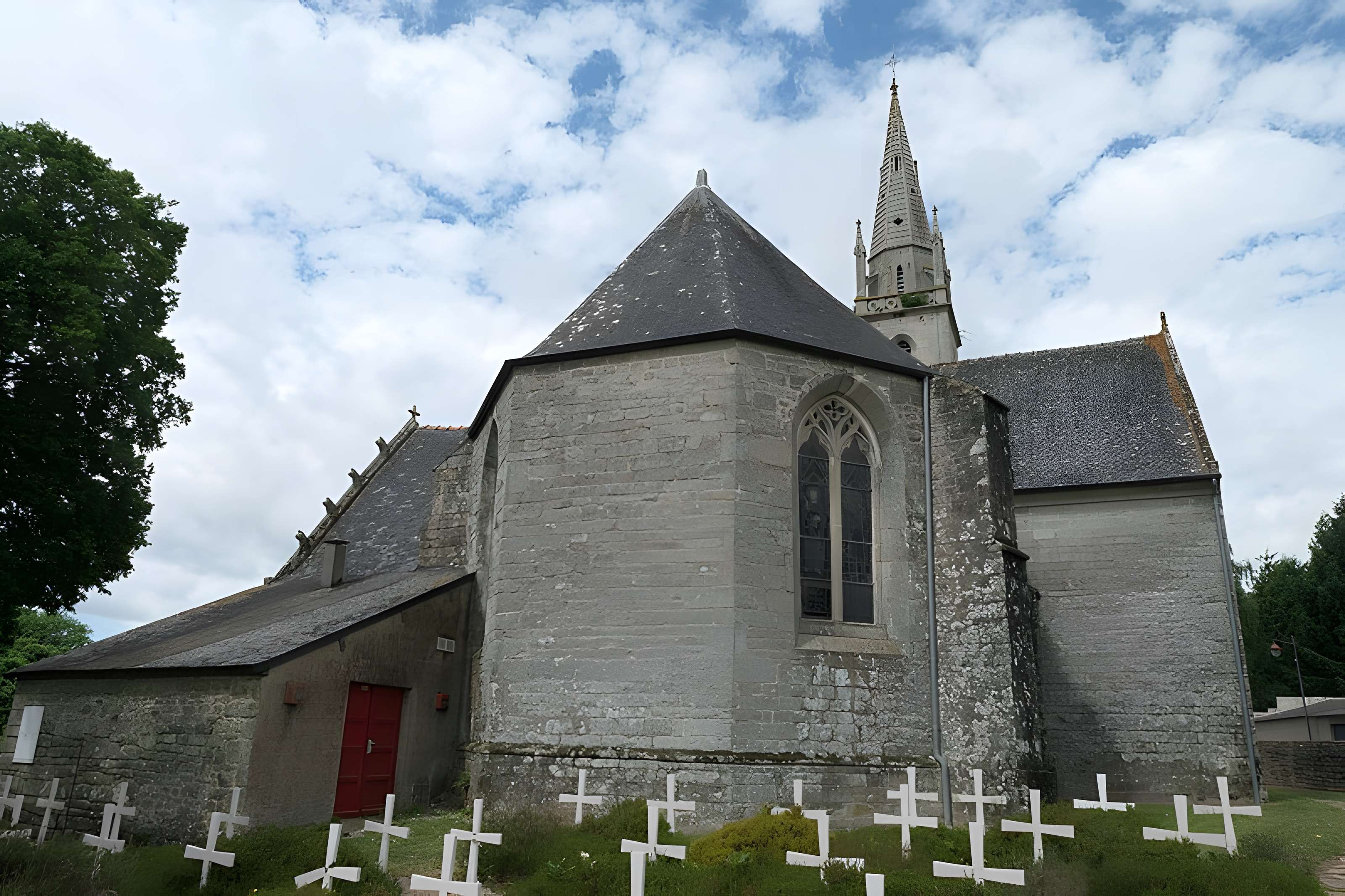 Église Saint-Pierre-et-Saint-Jean-Baptiste de Guéhenno