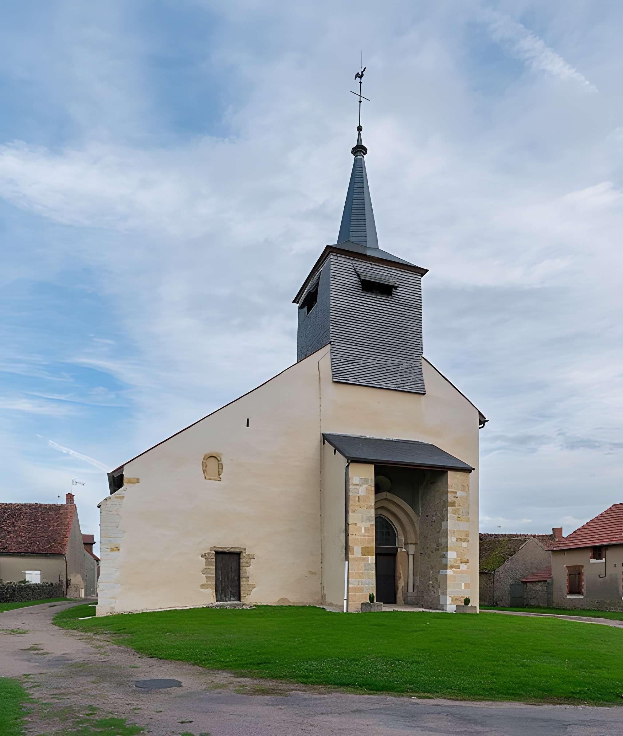 Église Saint-Pierre-et-Saint-Paul d'Alluy