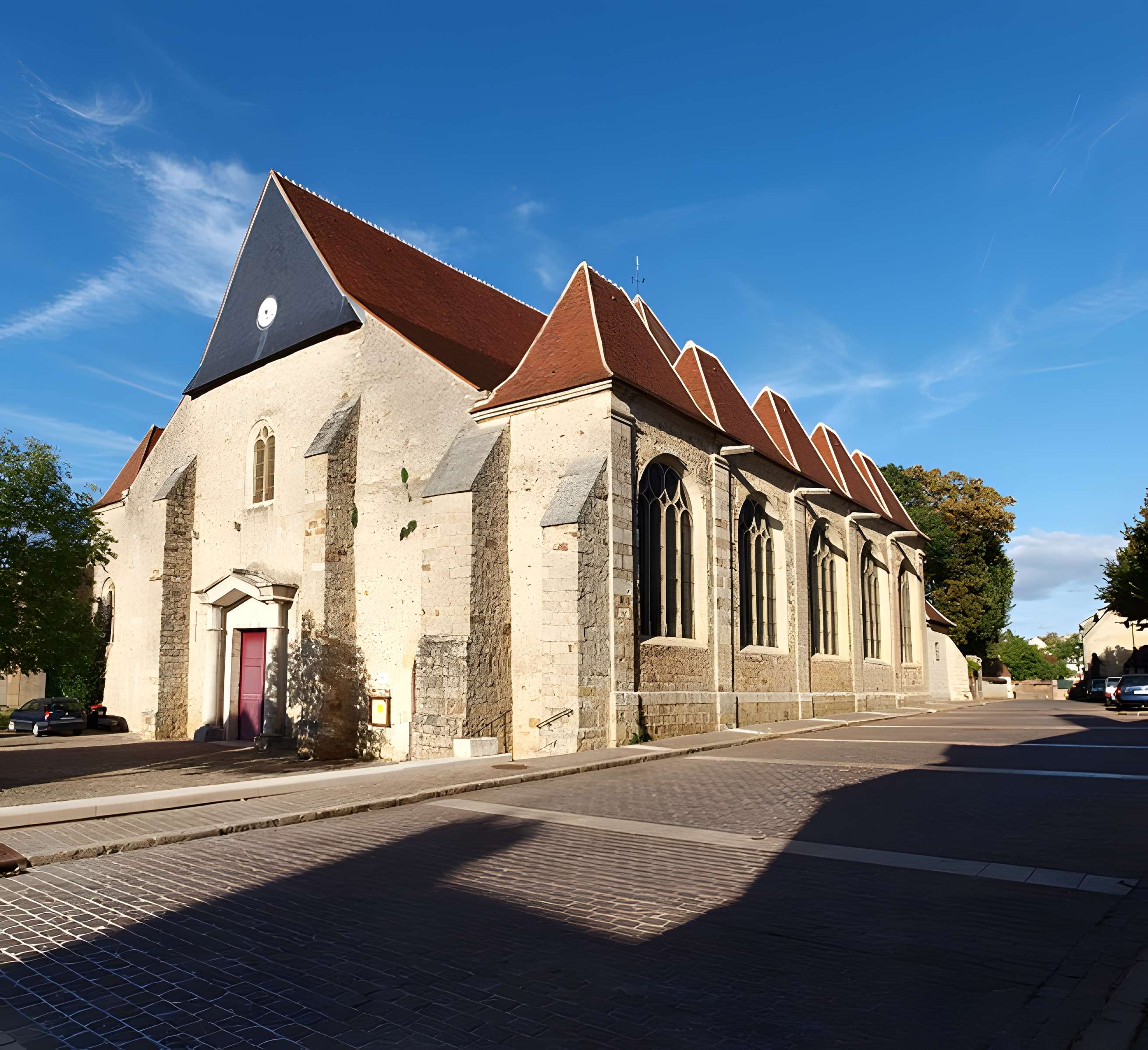 Église Saint-Pierre-et-Saint-Paul de Courtenay