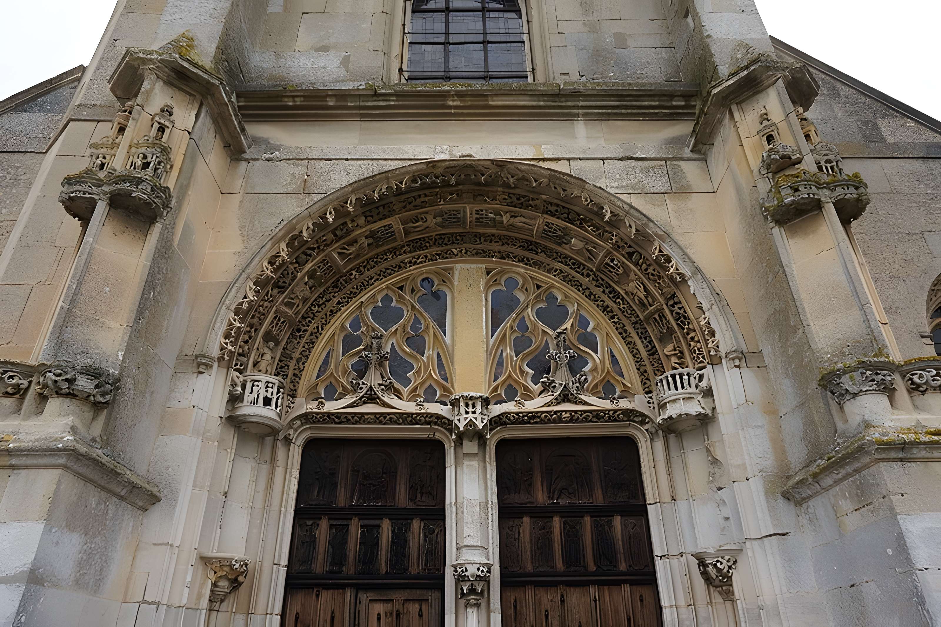 Église Saint-Pierre-et-Saint-Paul de Ménilles