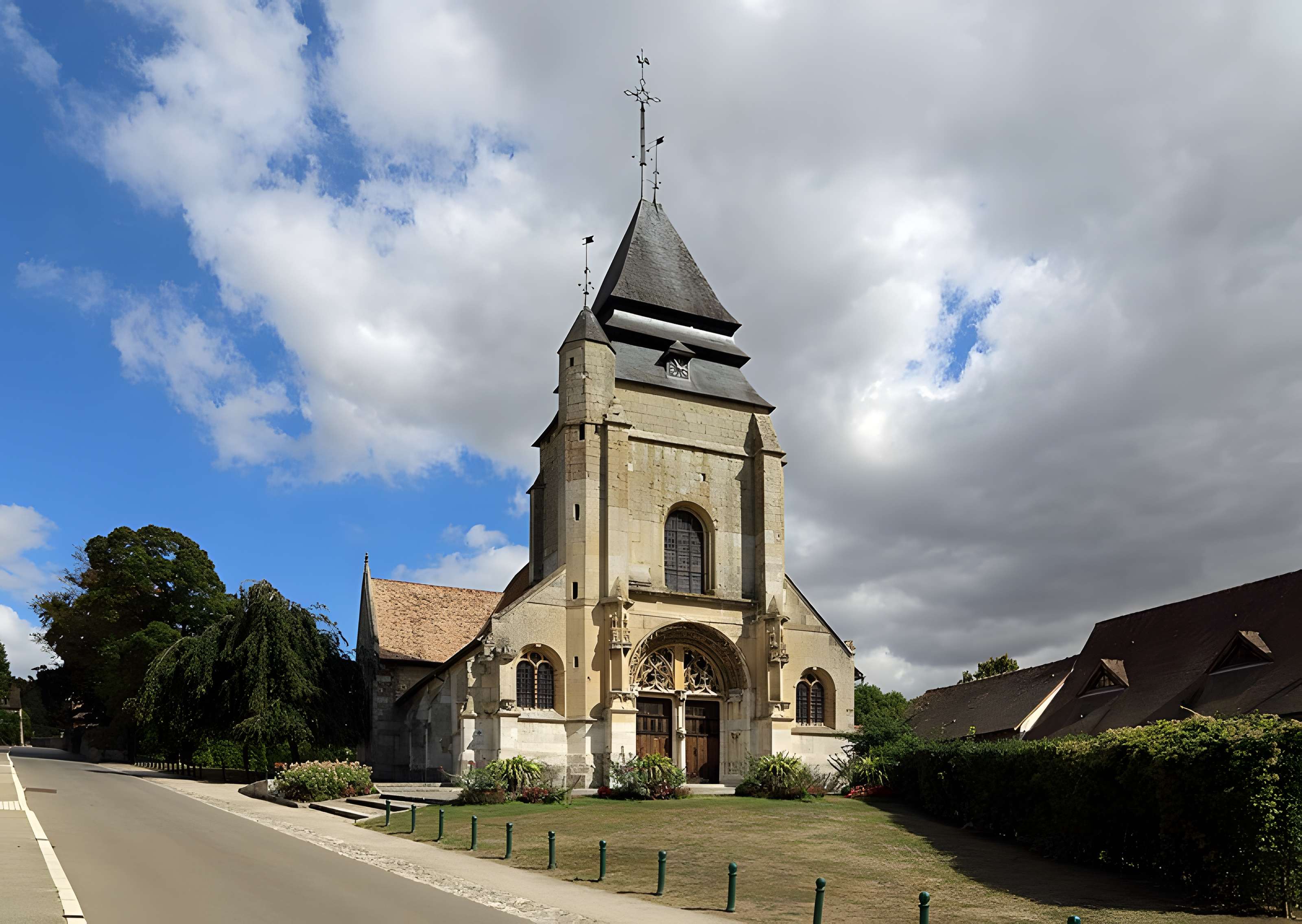Église Saint-Pierre-et-Saint-Paul de Ménilles