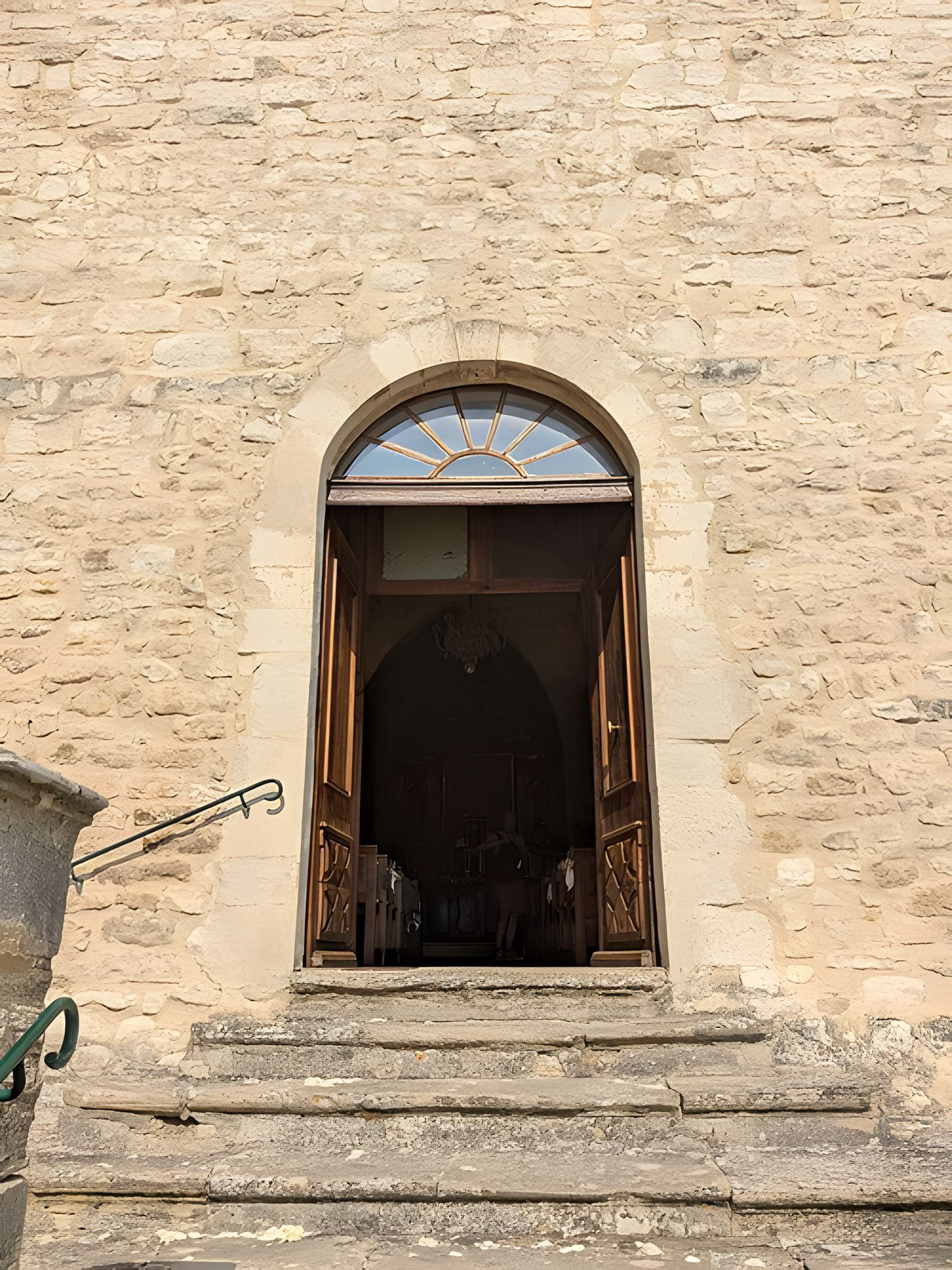 Église Saint-Pierre-et-Saint-Paul de Méthamis