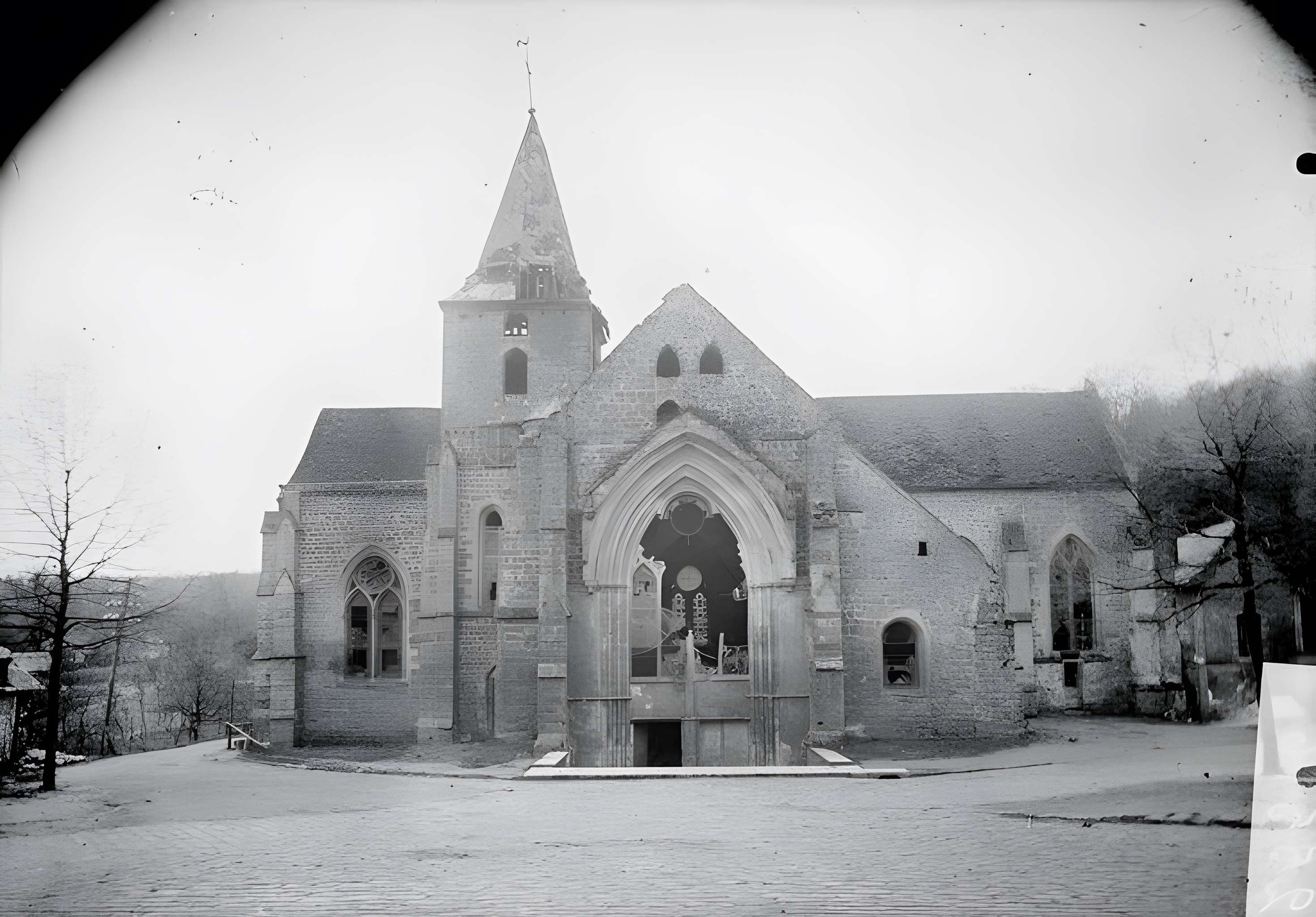 Église Saint-Pierre-et-Saint-Paul de Montaigu