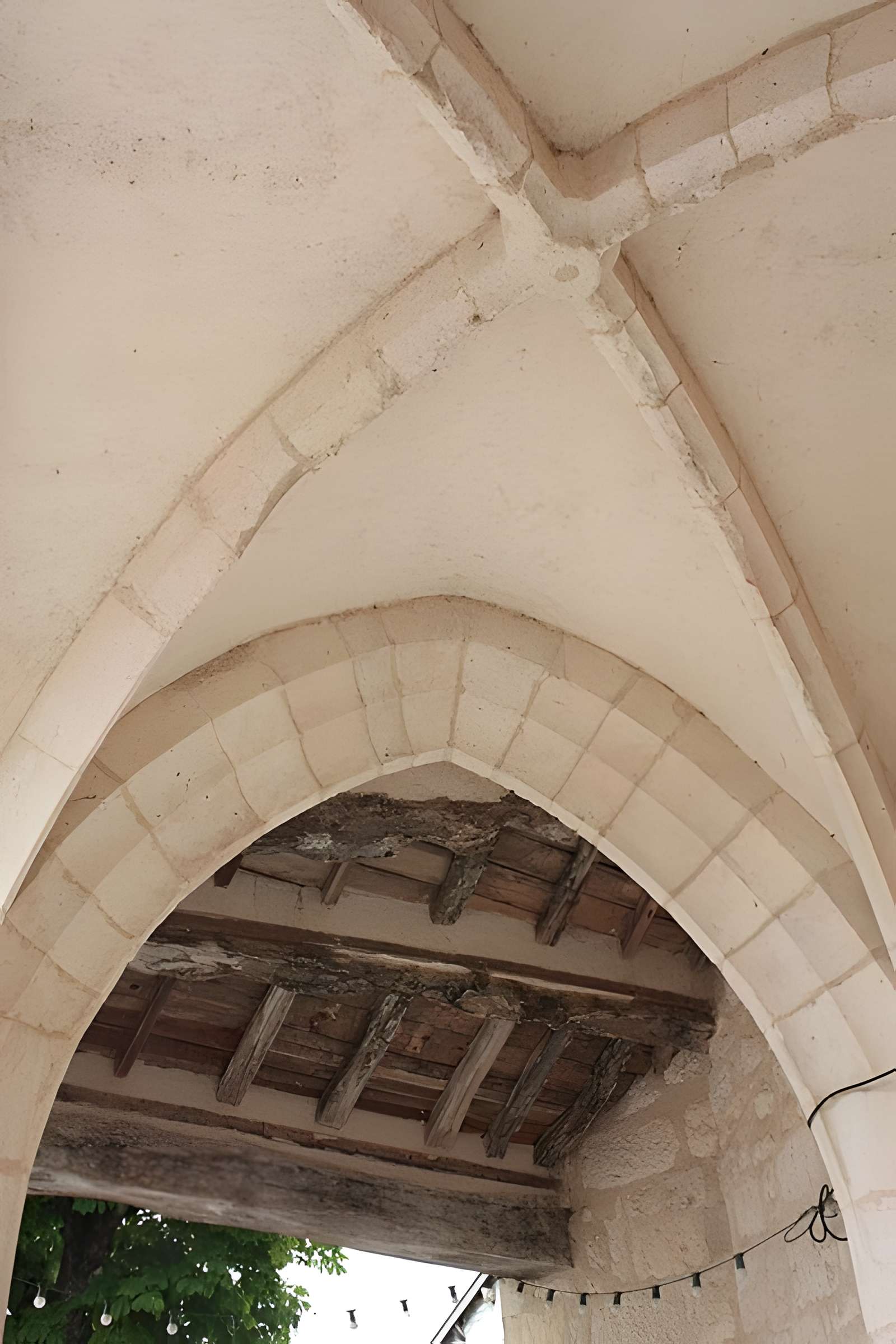 Église Saint-Pierre-et-Saint-Paul de Noailles