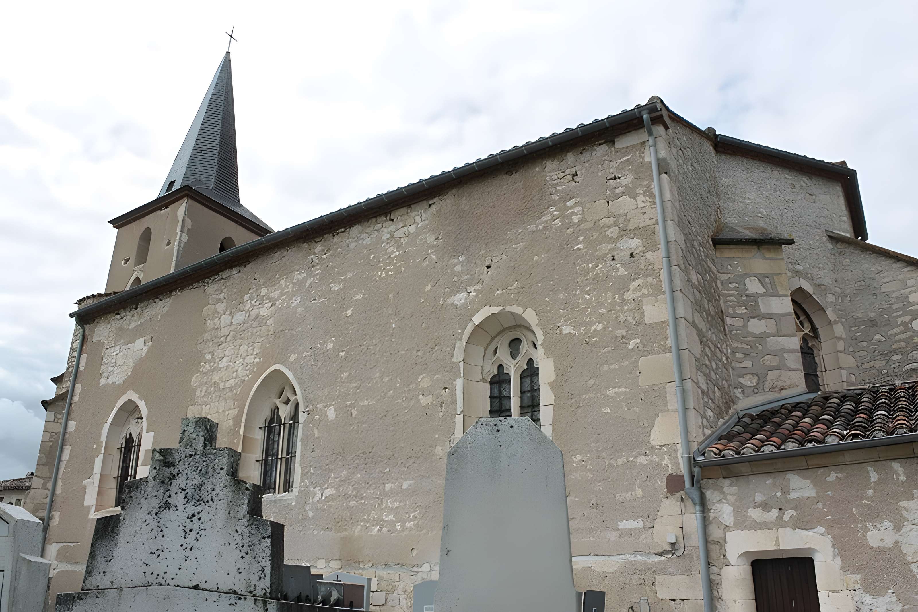 Église Saint-Pierre-et-Saint-Paul de Noailles