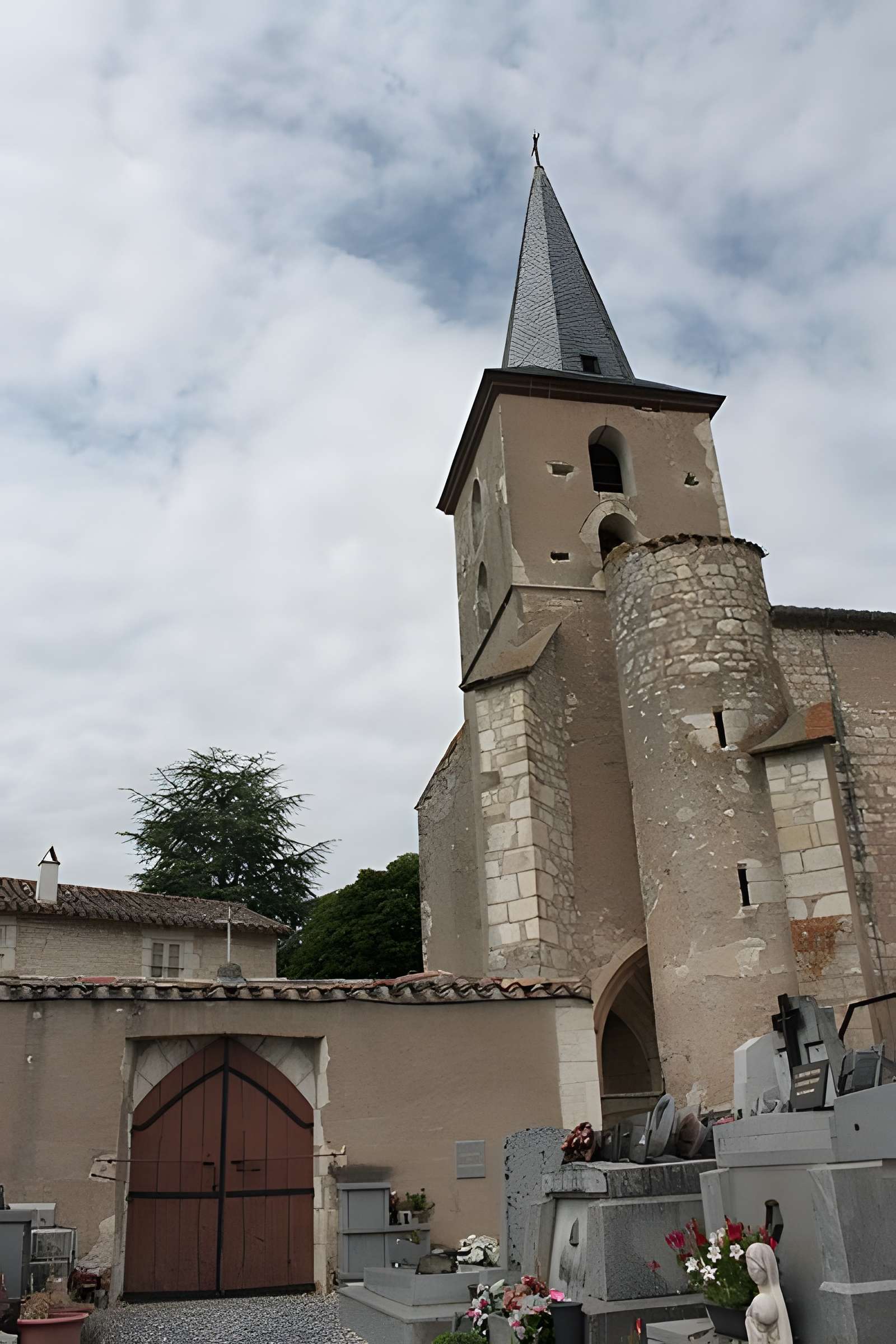 Église Saint-Pierre-et-Saint-Paul de Noailles