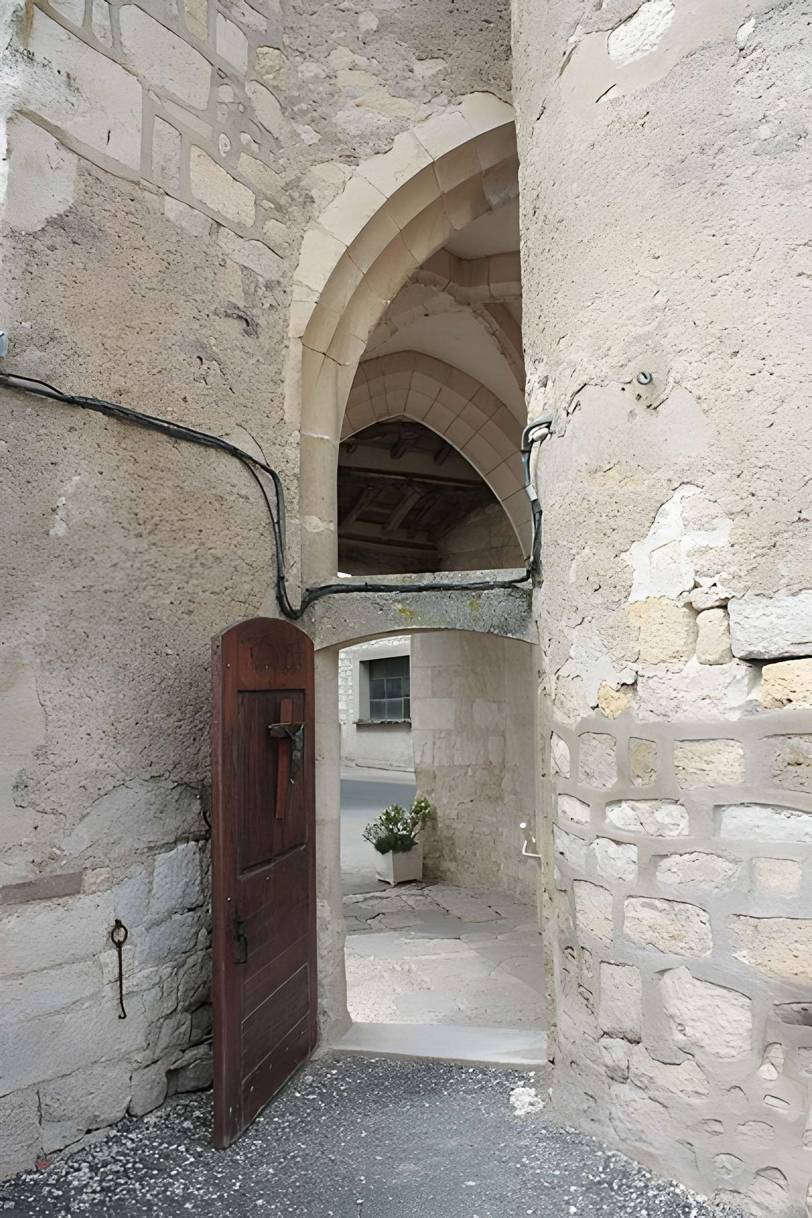 Église Saint-Pierre-et-Saint-Paul de Noailles