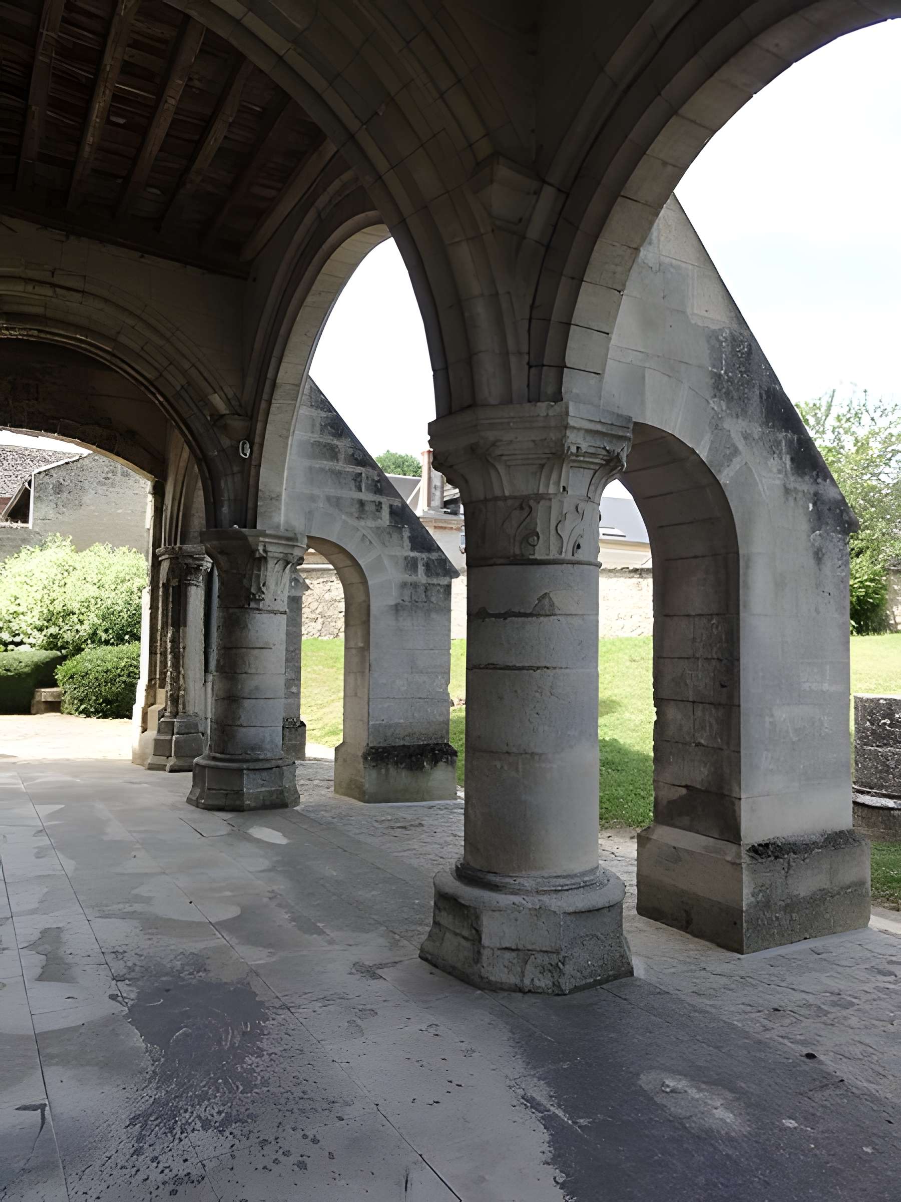 Église Saint-Pierre-et-Saint-Paul de Presles-et-Boves