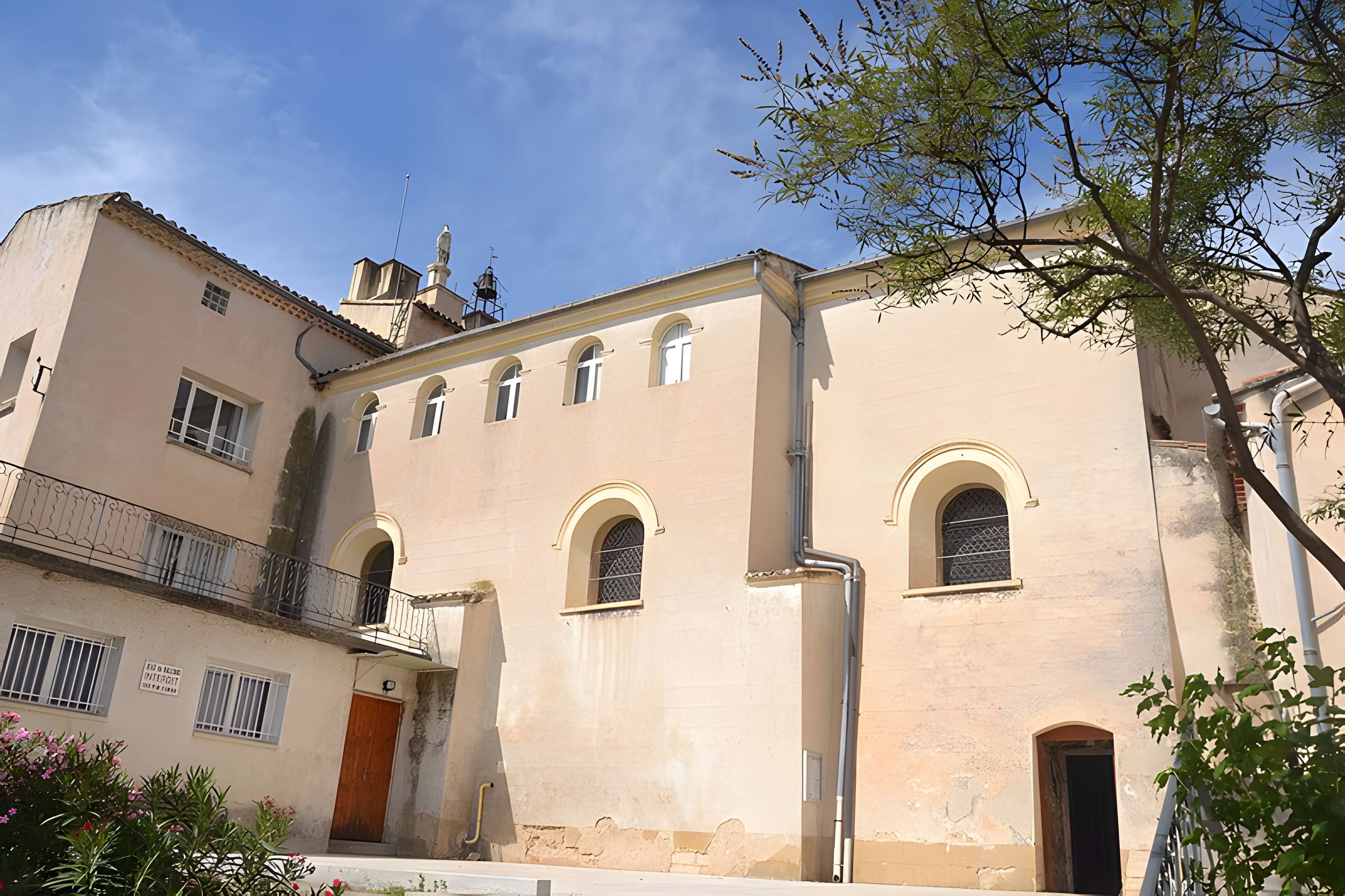 Église Saint-Pierre-et-Saint-Paul de Sarrians