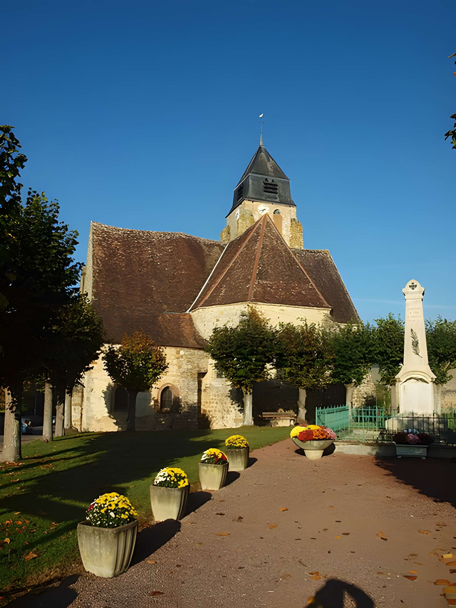 Église Saint-Pierre-et-Saint-Paul de Thorigny-sur-Oreuse