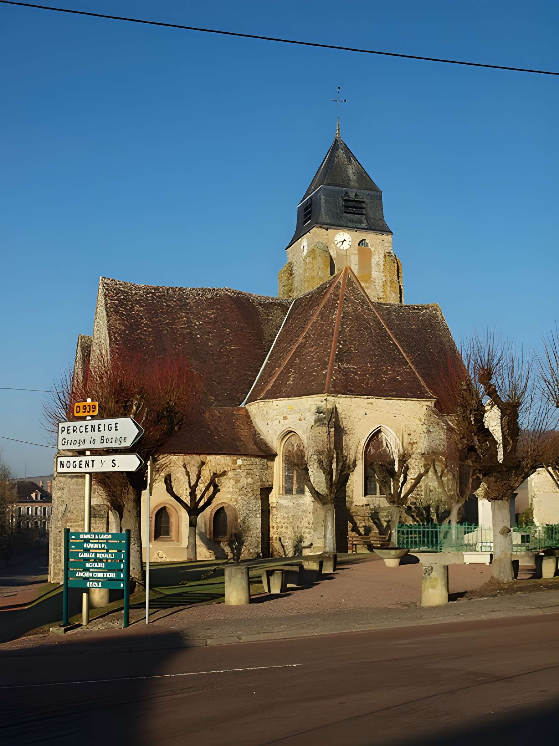 Église Saint-Pierre-et-Saint-Paul de Thorigny-sur-Oreuse