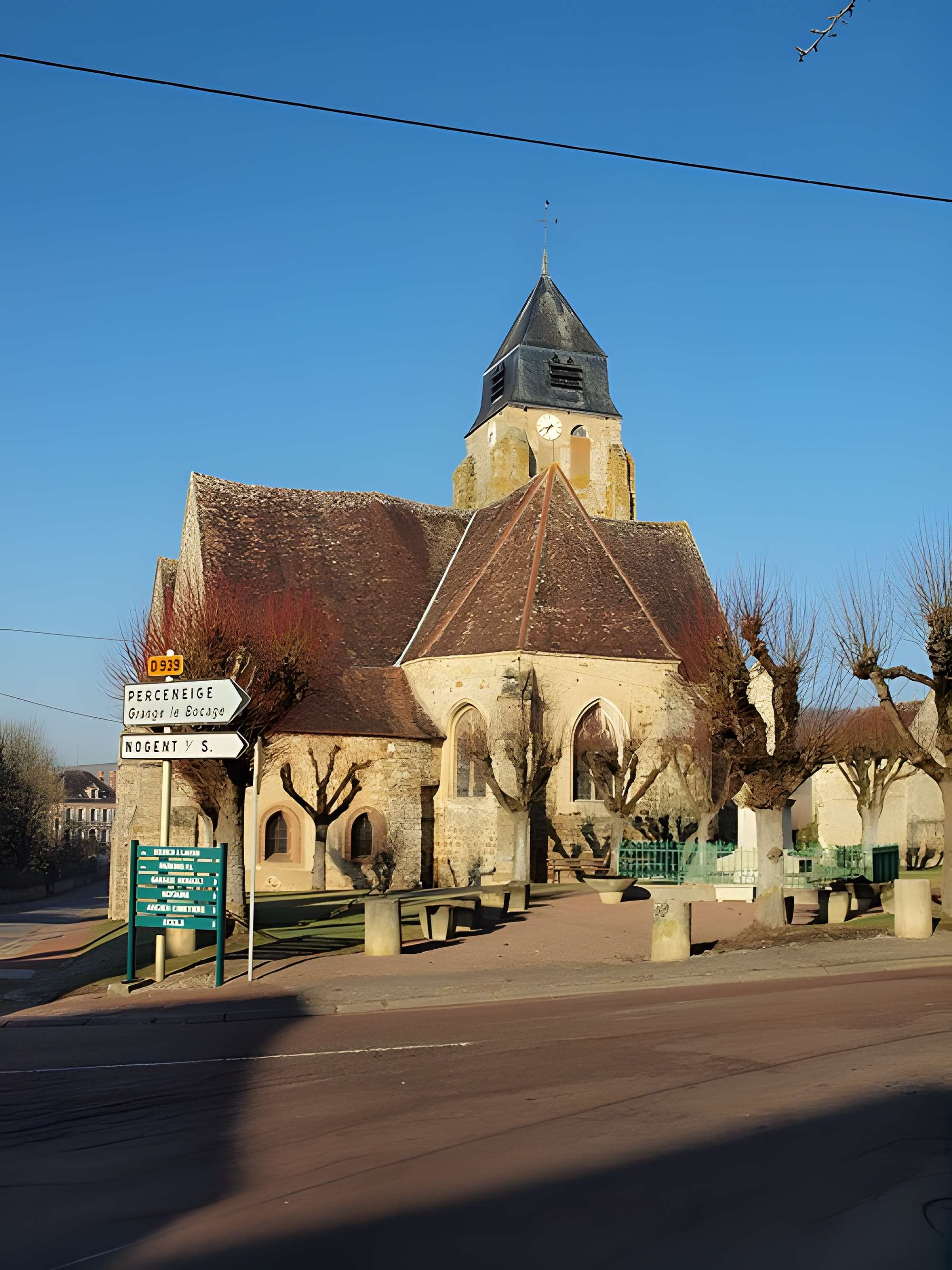 Église Saint-Pierre-et-Saint-Paul de Thorigny-sur-Oreuse