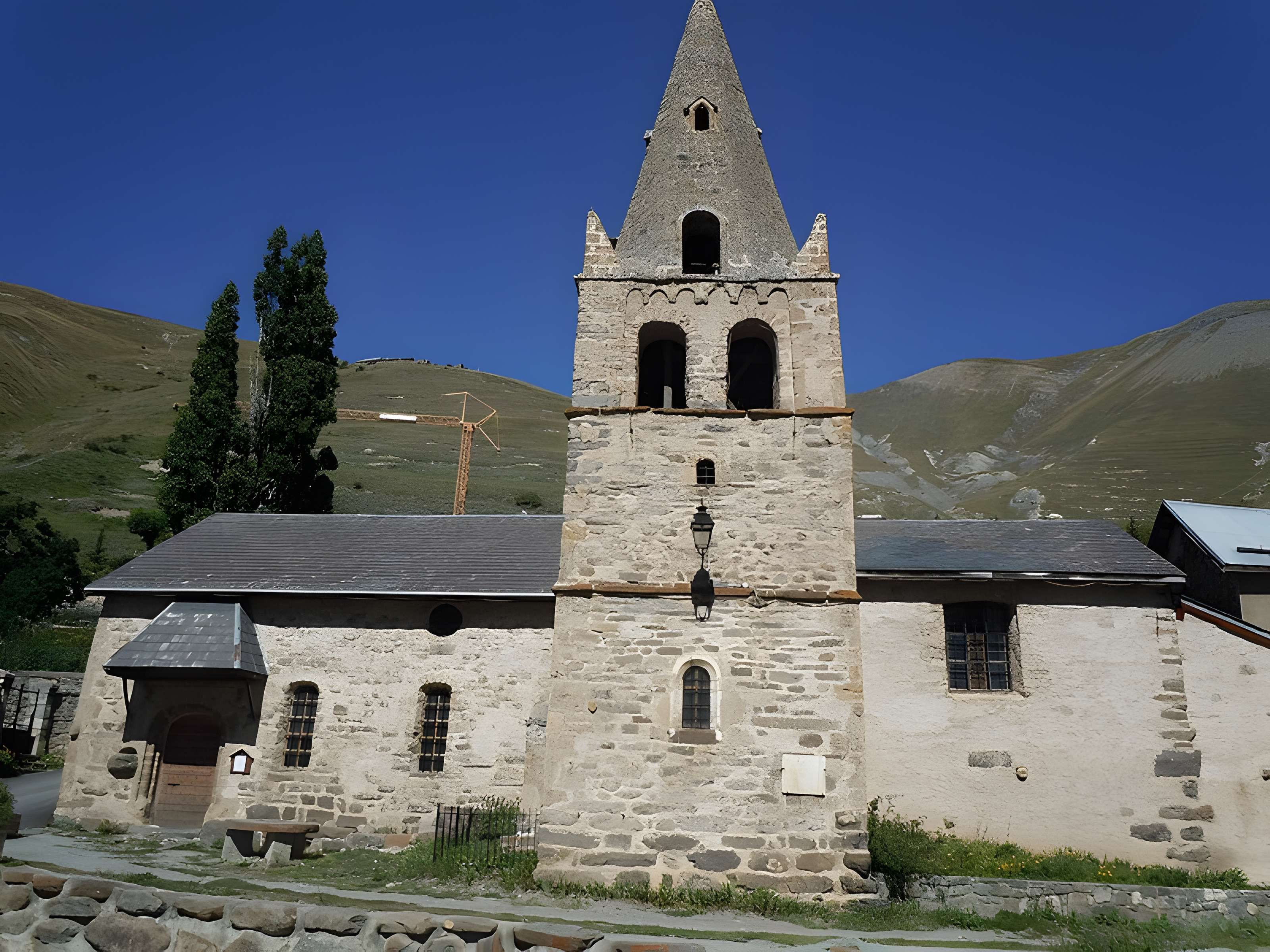 Église Saint-Pierre-et-Saint-Paul des Hières