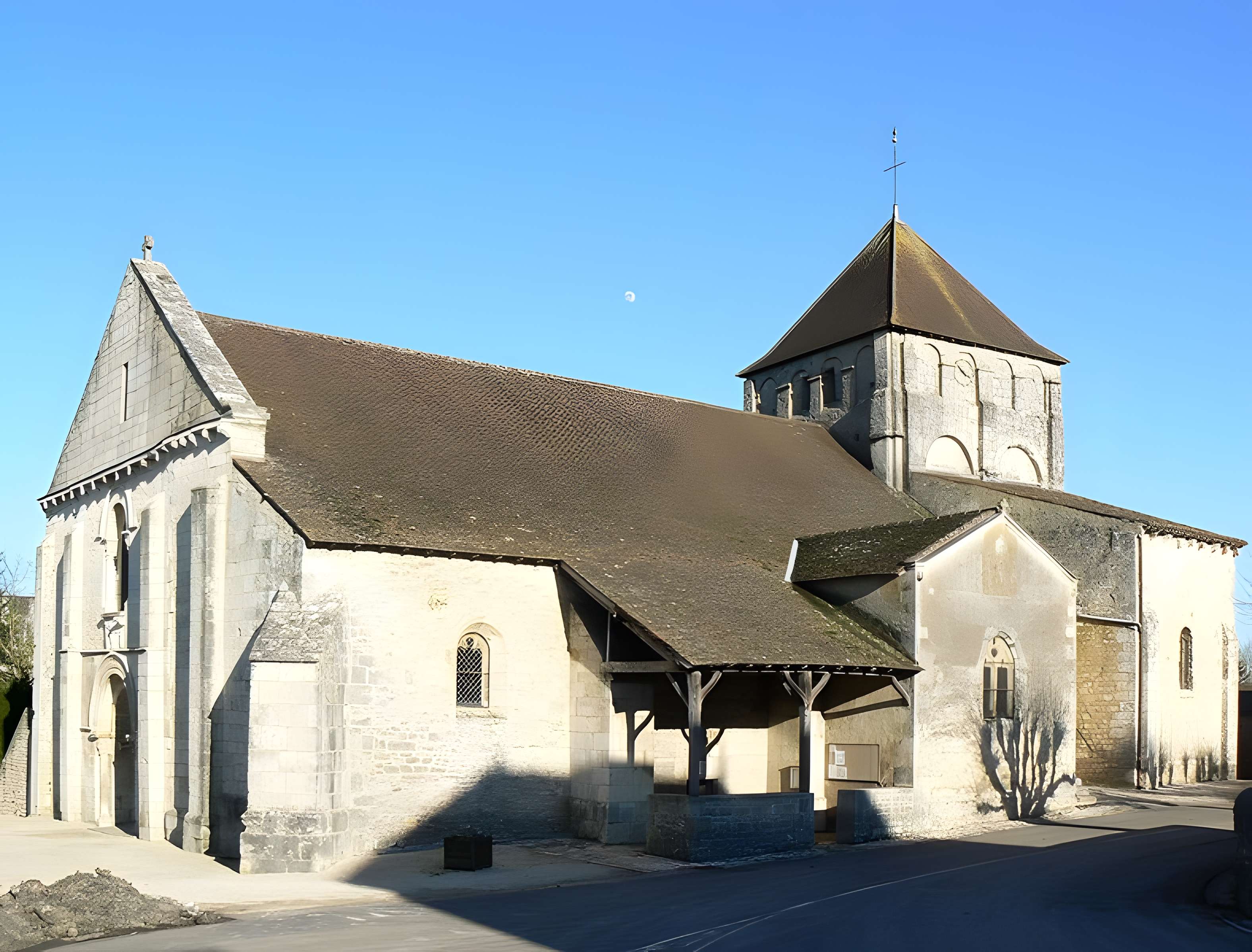 Église Saint-Pierre-et-Saint-Paul d'Usson-du-Poitou 