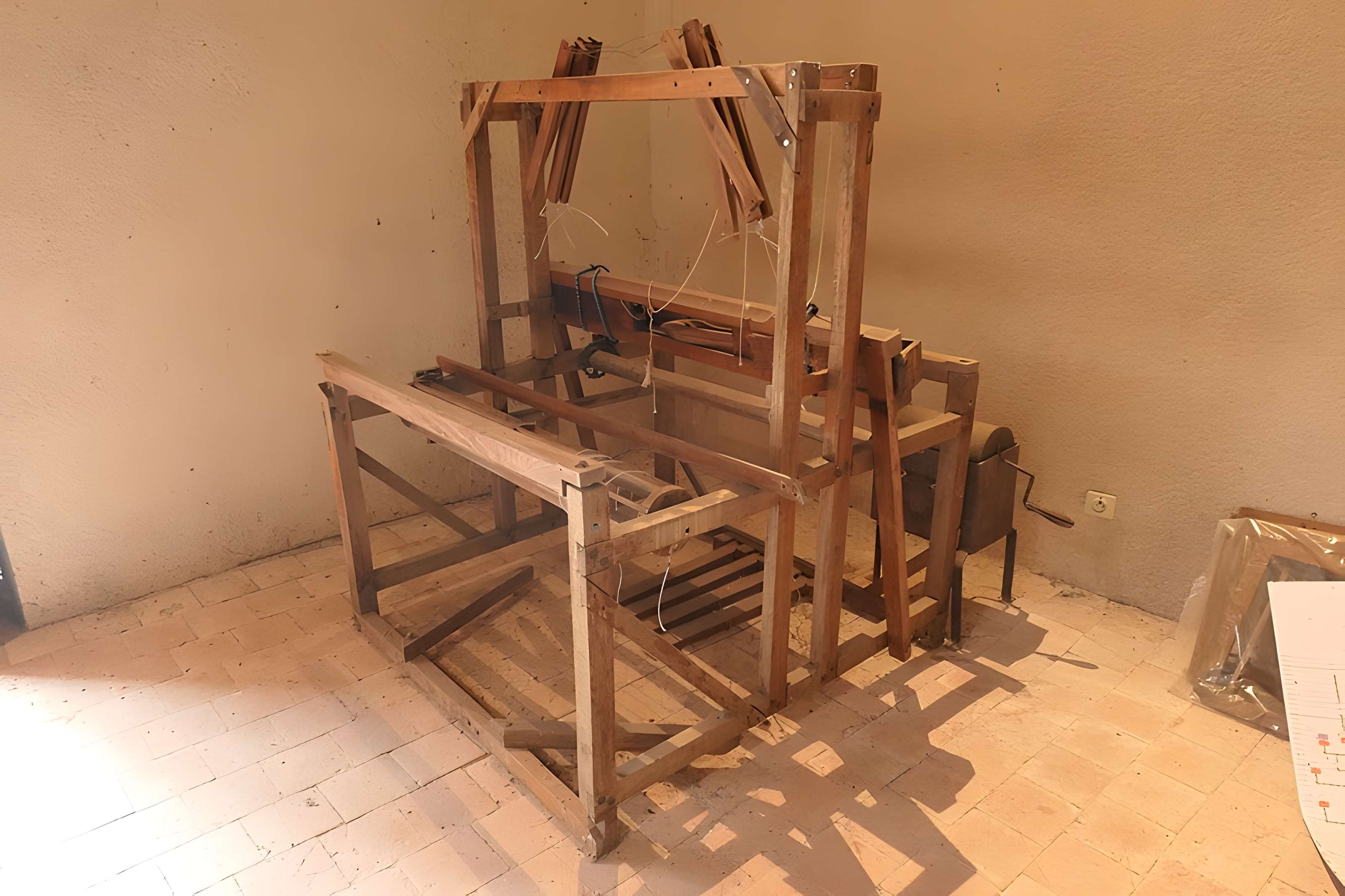 Église Saint-Pierre-le-Potier de Laval