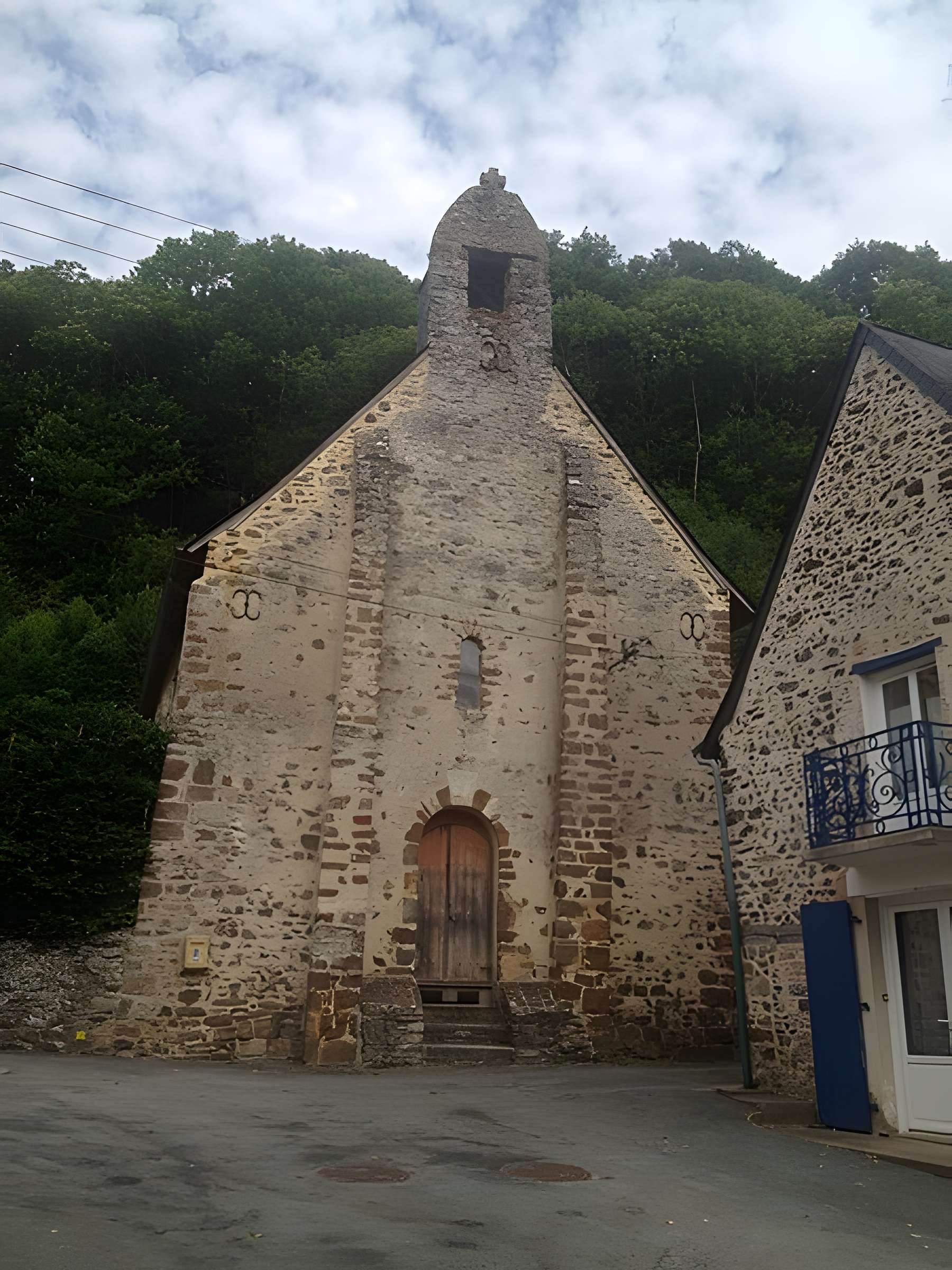 Église Saint-Pierre-le-Potier de Laval