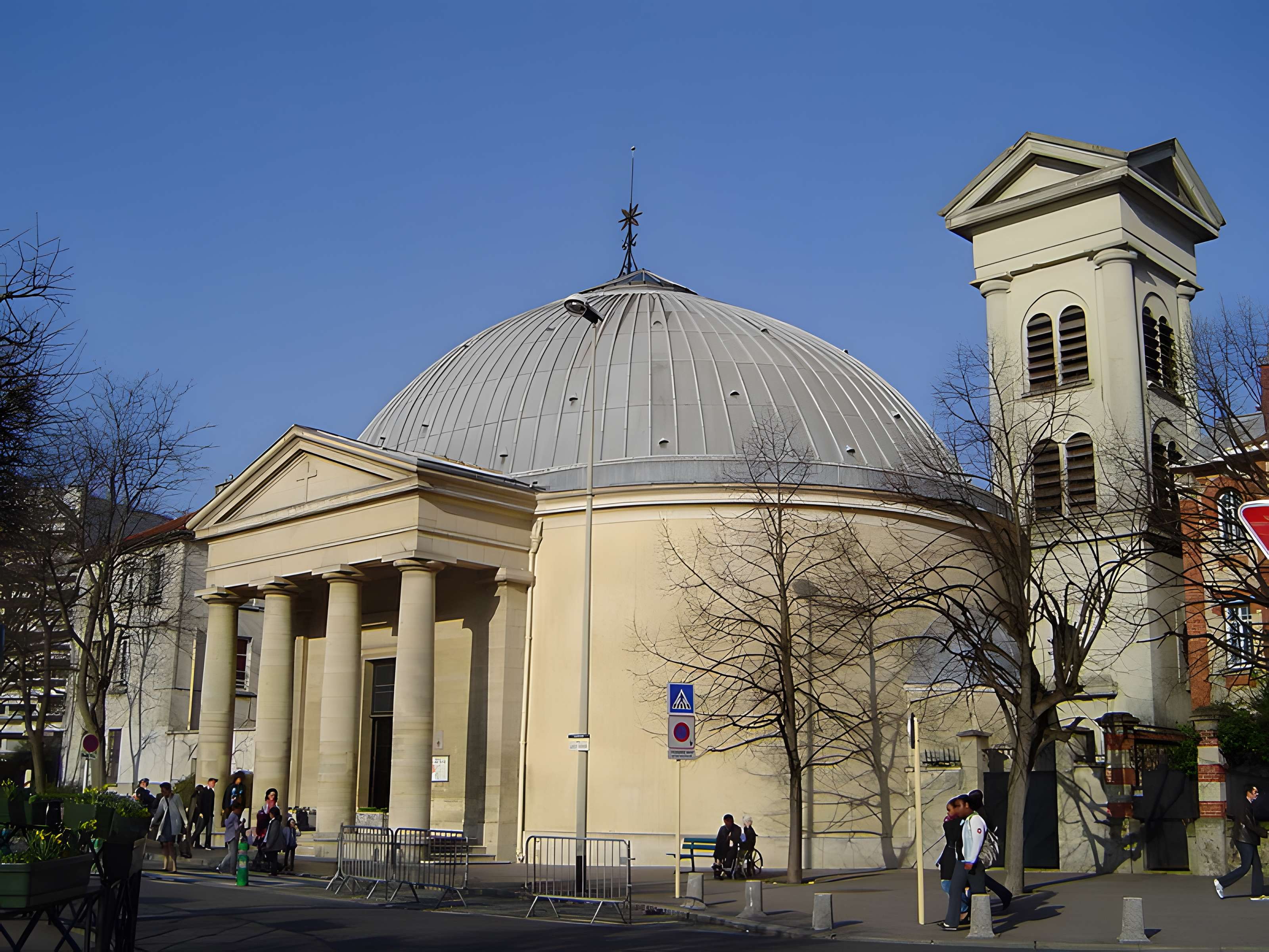 Église Saint-Pierre-Saint-Paul de Courbevoie