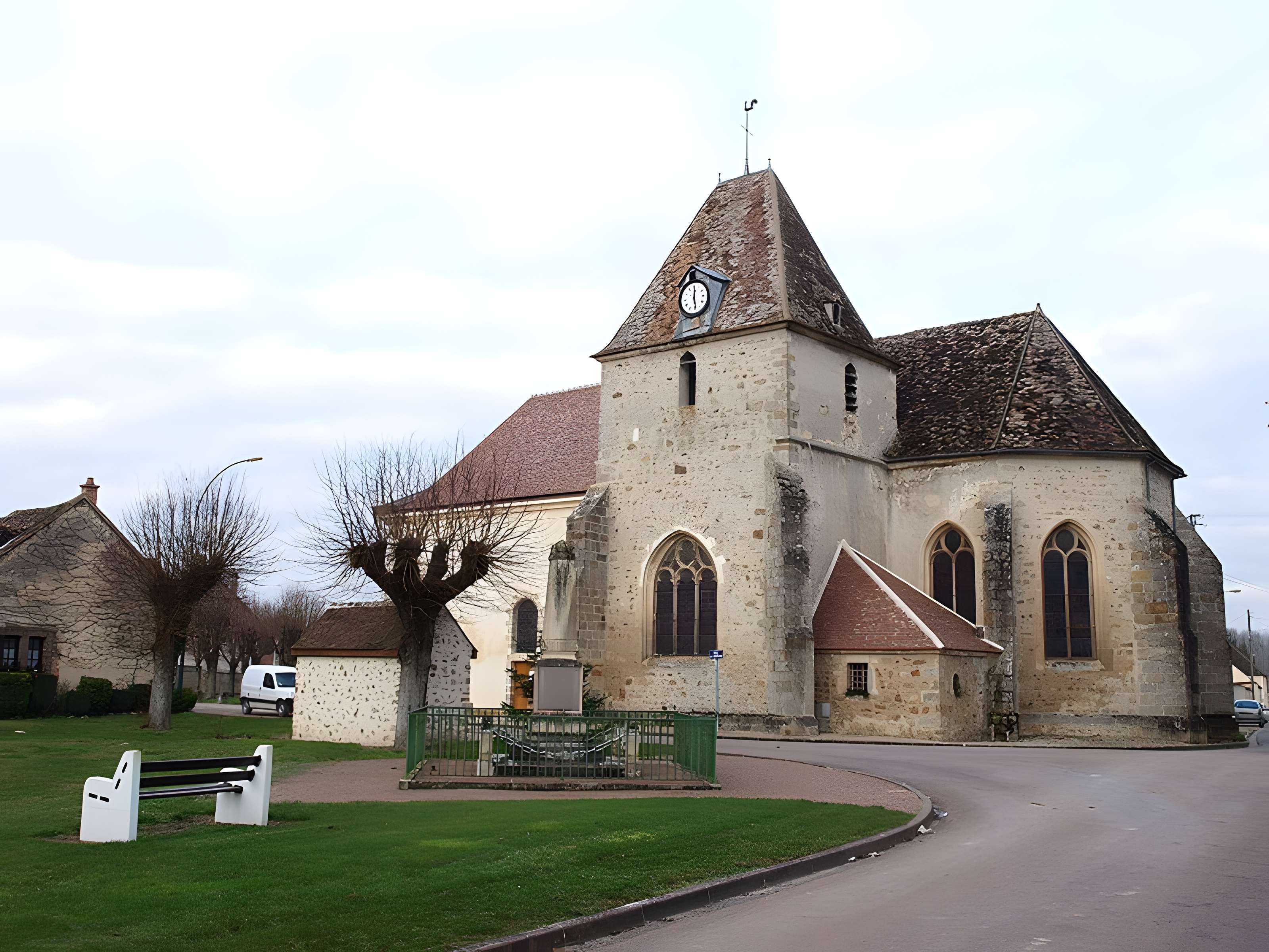 Église Saint-Pierre-Saint-Paul de La Motte-Tilly