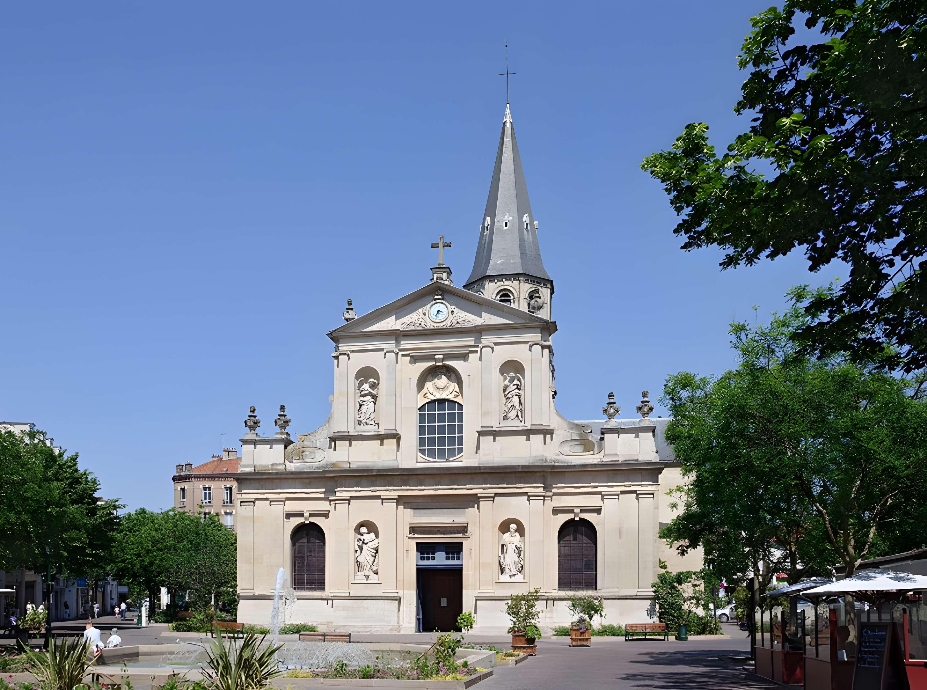 Église Saint-Pierre-Saint-Paul de Rueil-Malmaison 