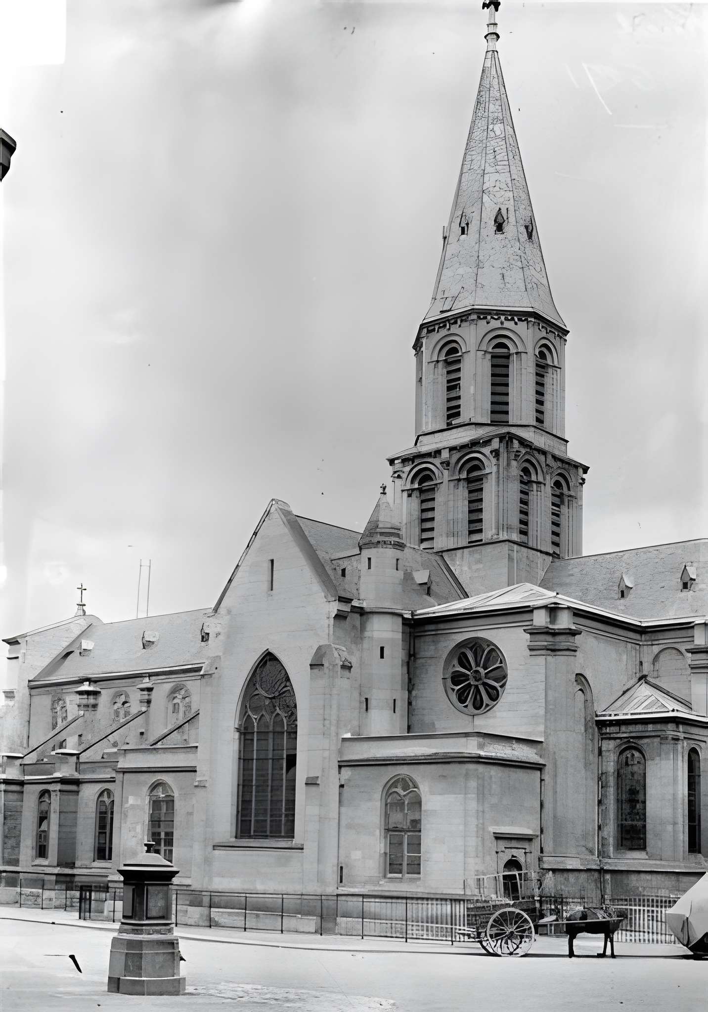Église Saint-Pierre-Saint-Paul de Rueil-Malmaison
