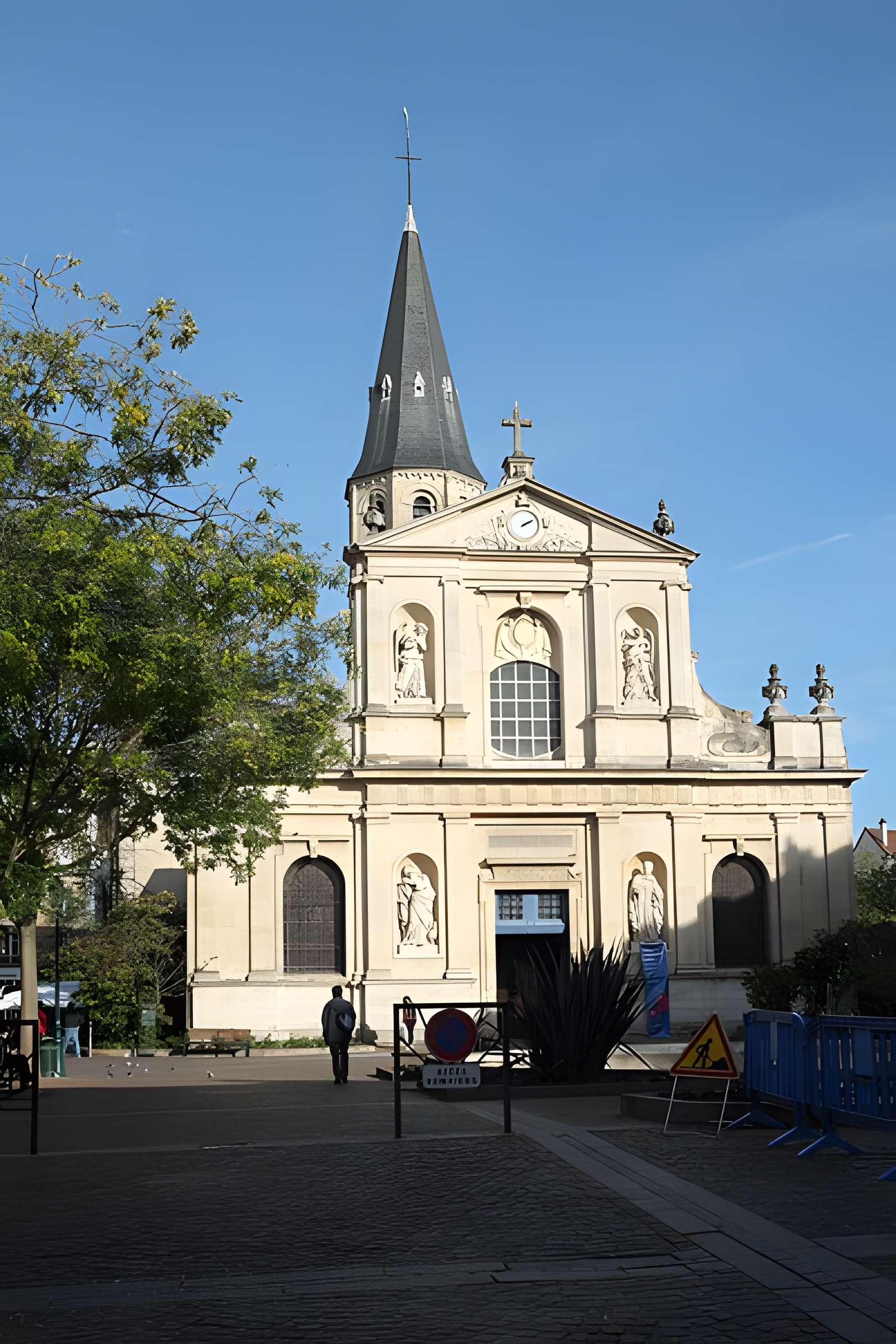 Église Saint-Pierre-Saint-Paul de Rueil-Malmaison