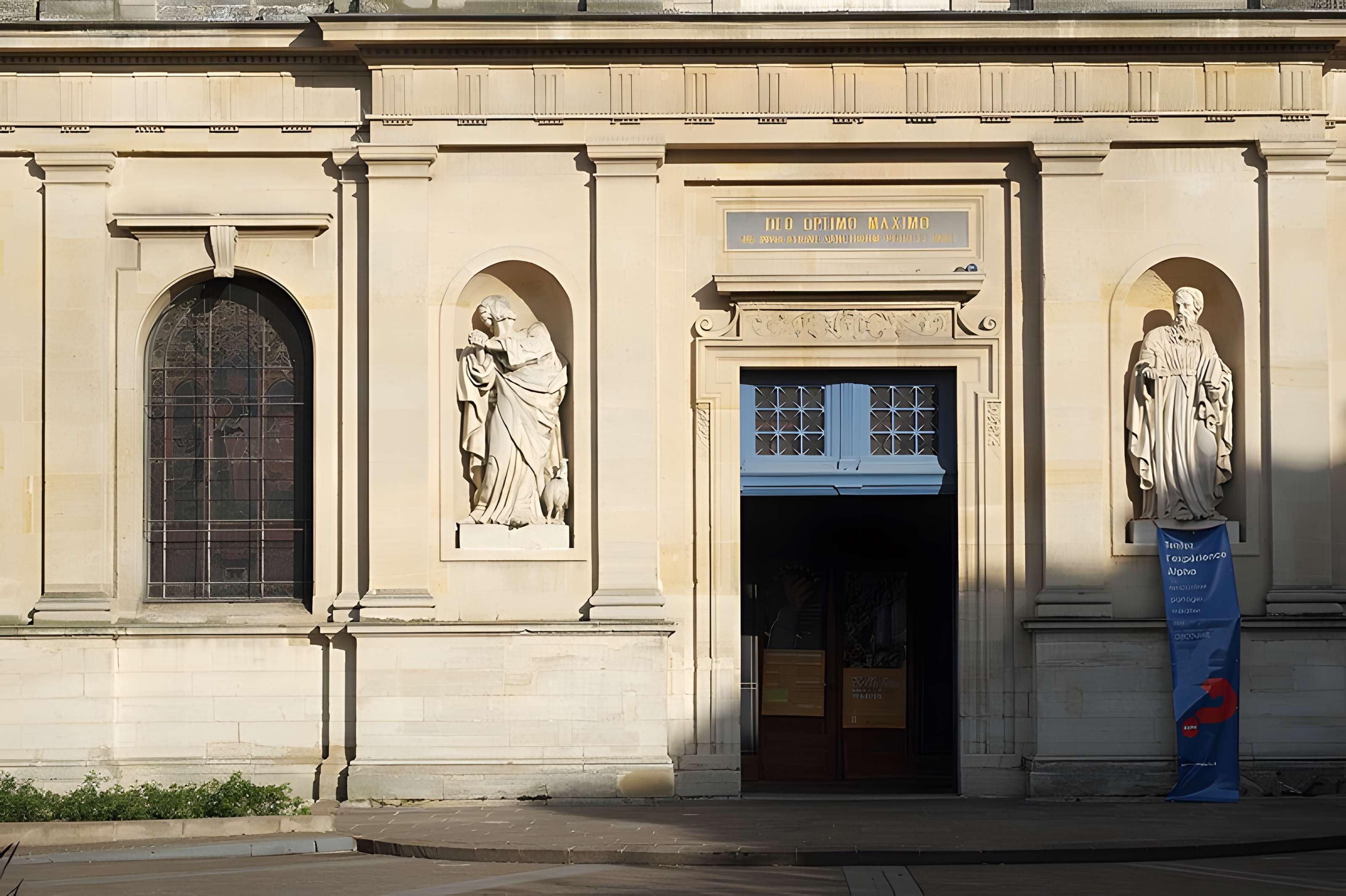 Église Saint-Pierre-Saint-Paul de Rueil-Malmaison