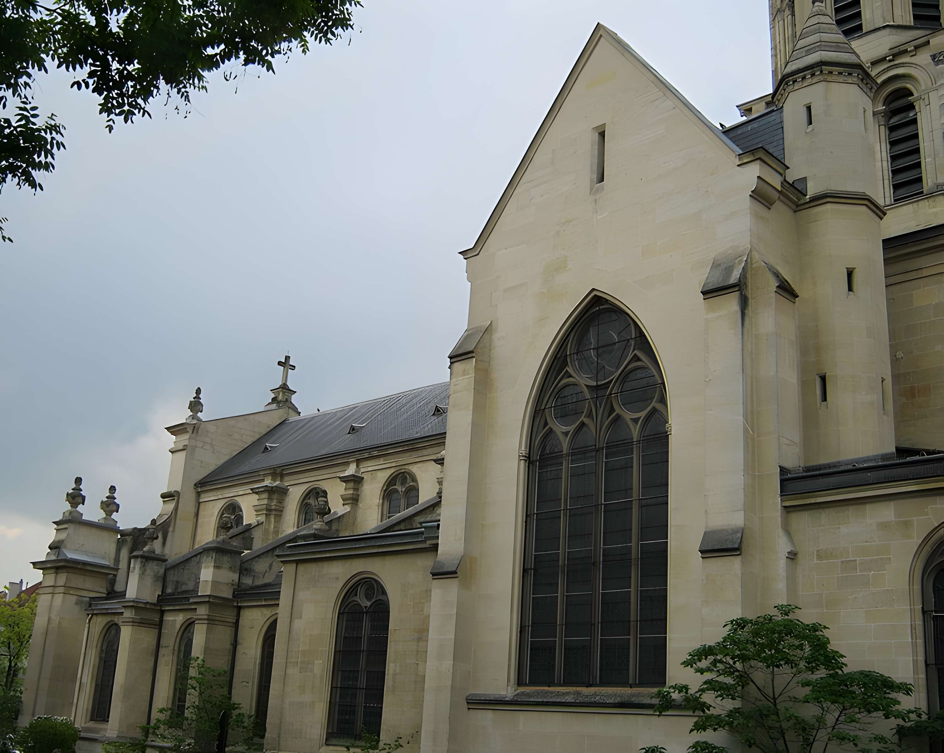 Église Saint-Pierre-Saint-Paul de Rueil-Malmaison
