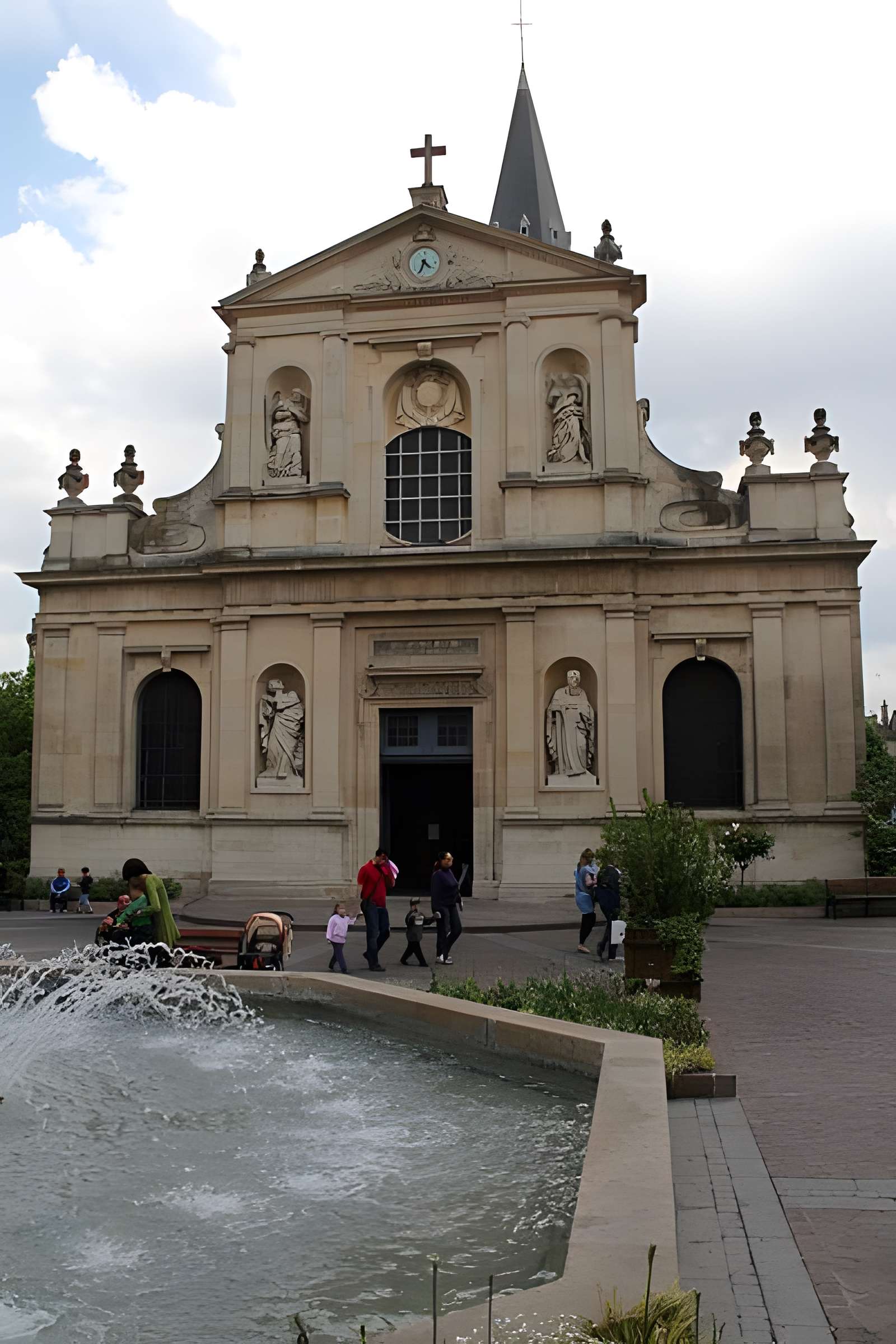 Église Saint-Pierre-Saint-Paul de Rueil-Malmaison