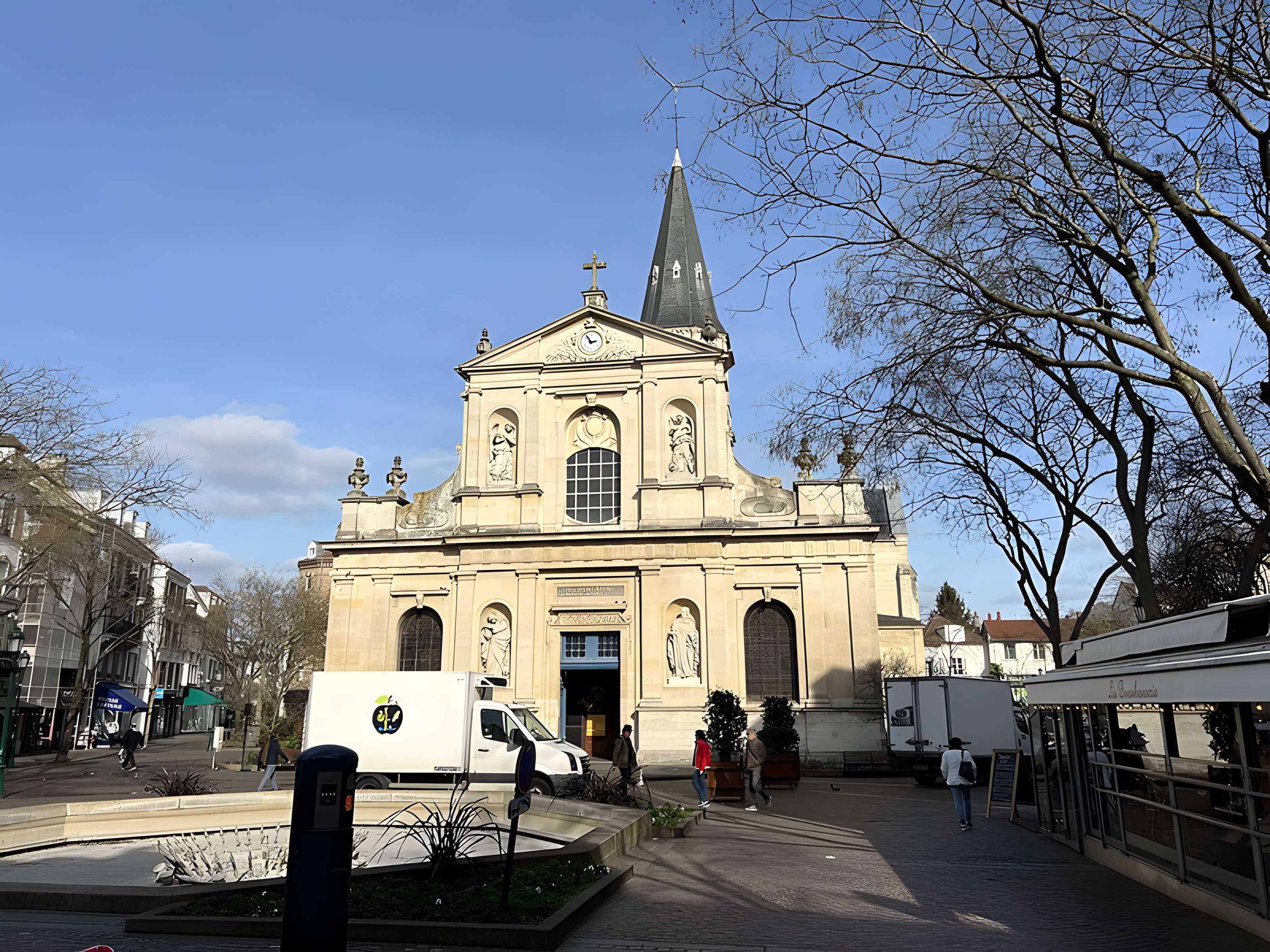 Église Saint-Pierre-Saint-Paul de Rueil-Malmaison