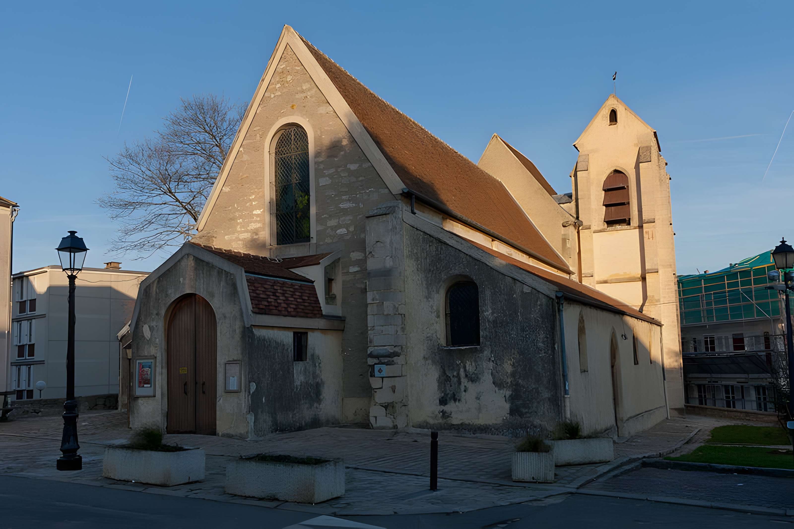 Église Saint-Pierre-Saint-Paul de Villeneuve-le-Roi 