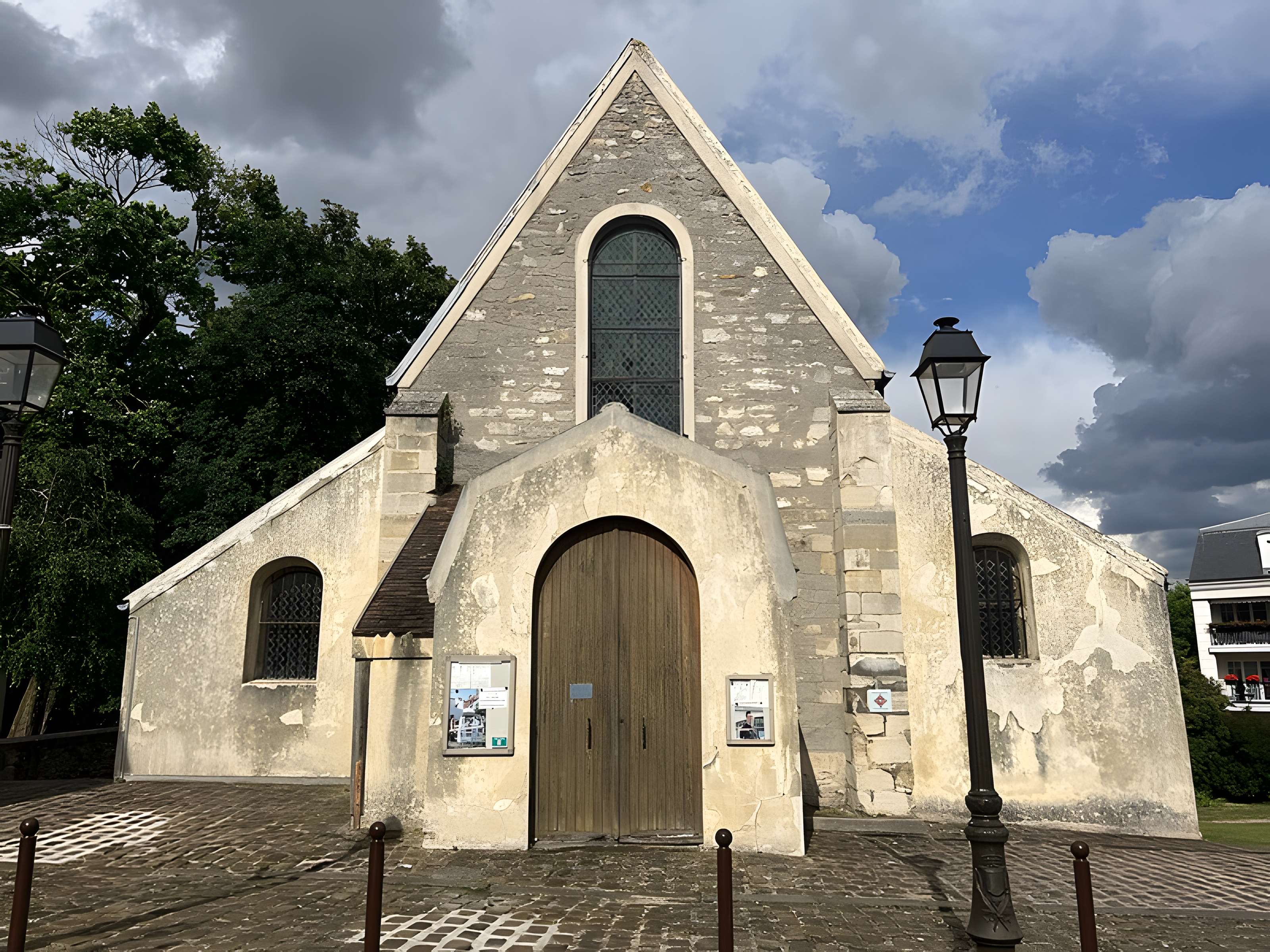 Église Saint-Pierre-Saint-Paul de Villeneuve-le-Roi