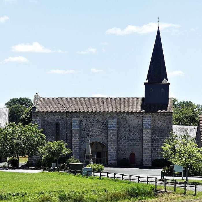 Photo de Église Saint-Priest de Saint-Priest-la-Plaine