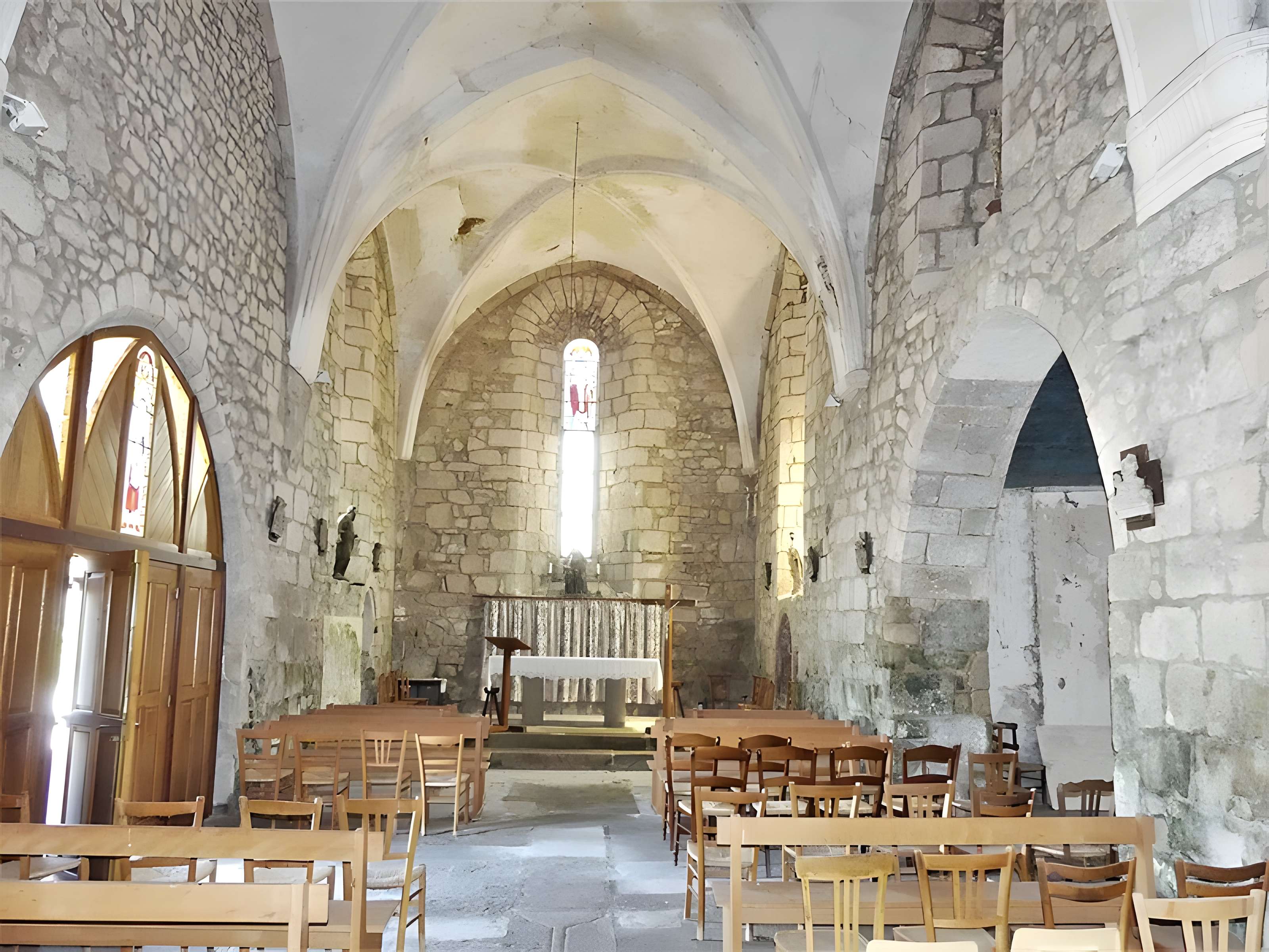 Église Saint-Priest de Saint-Priest-la-Plaine