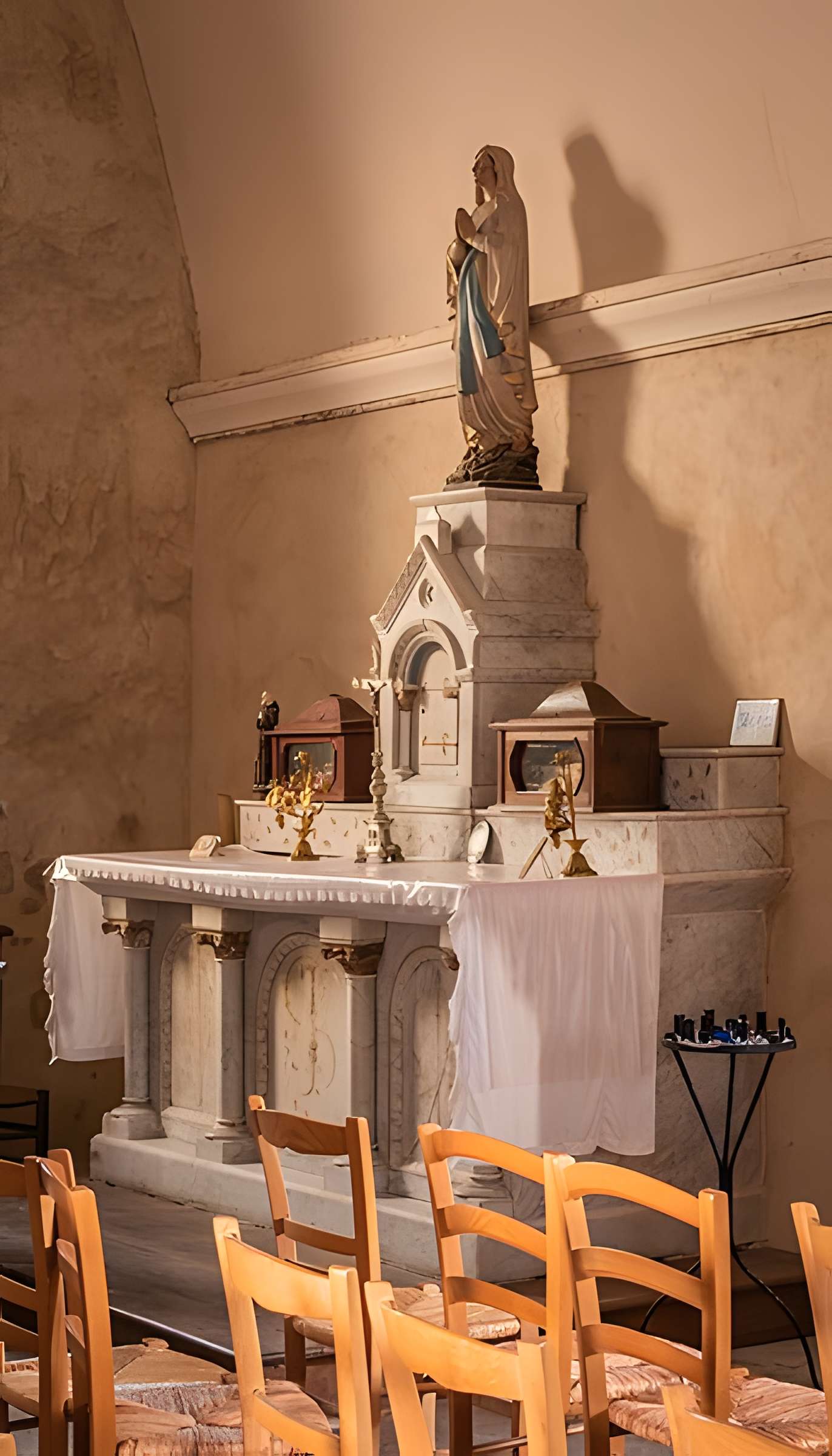 Église Saint-Priest de Saint-Priest-Ligoure