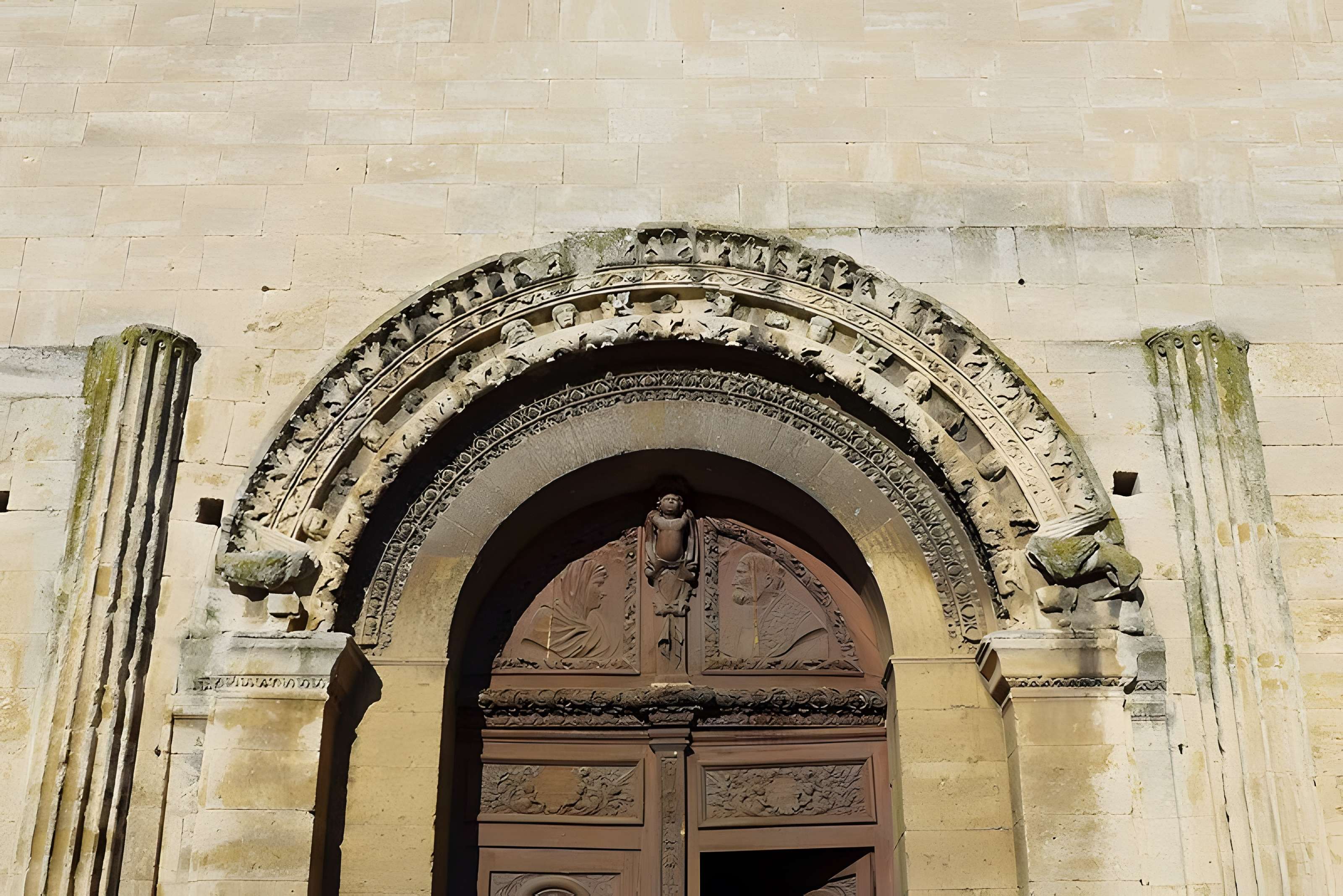 Cathédrale Notre-Dame de Saint-Paul-Trois-Châteaux