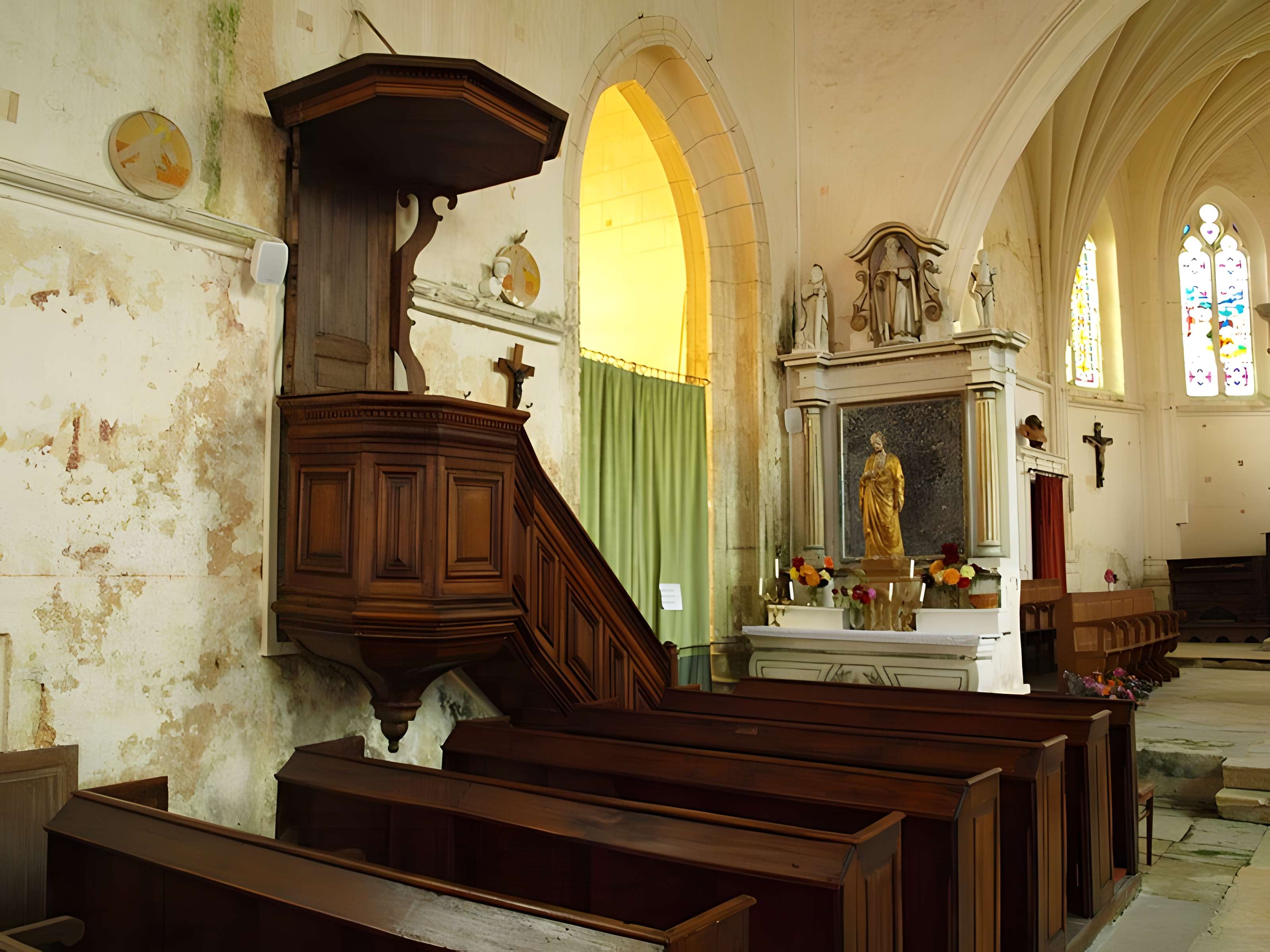 Église Saint-Prix de Saints