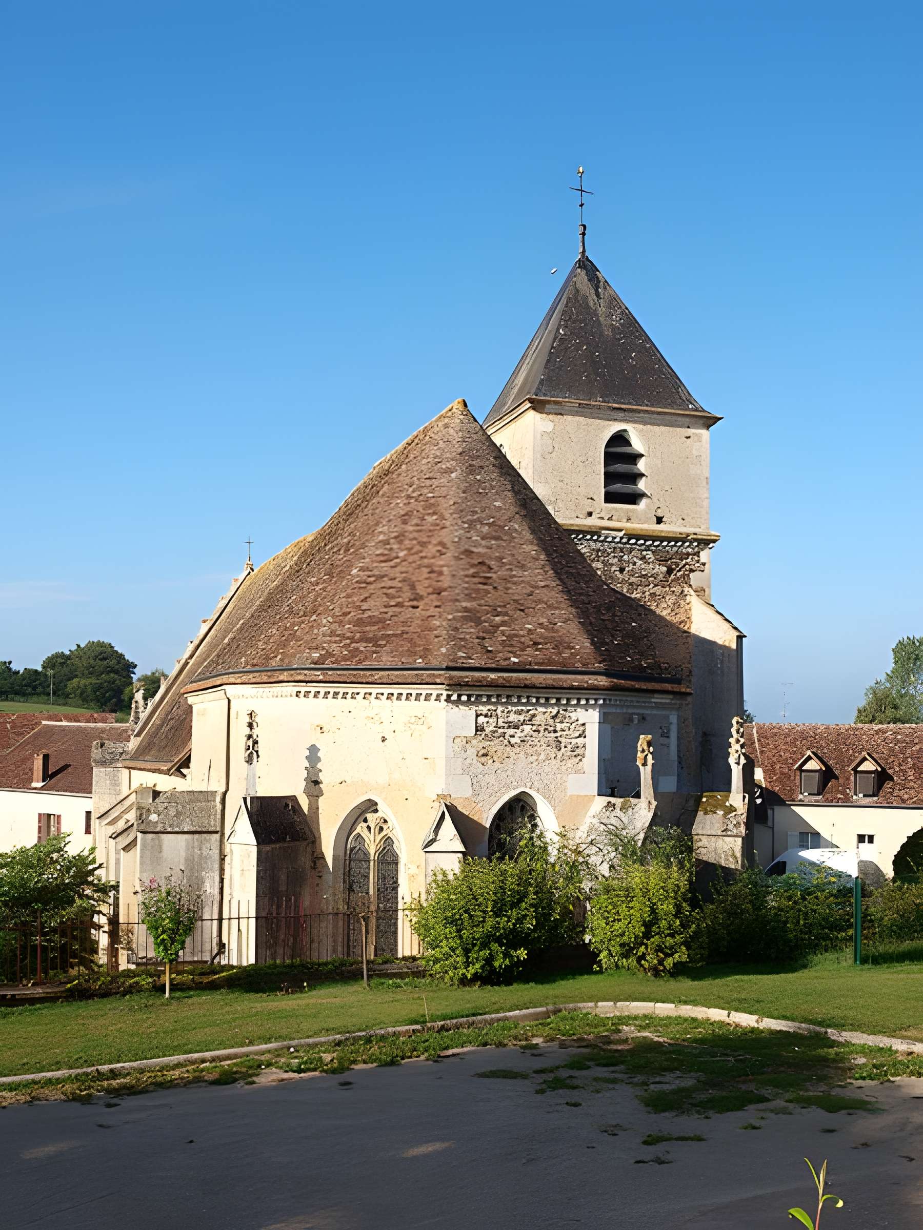 Église Saint-Prix de Saints