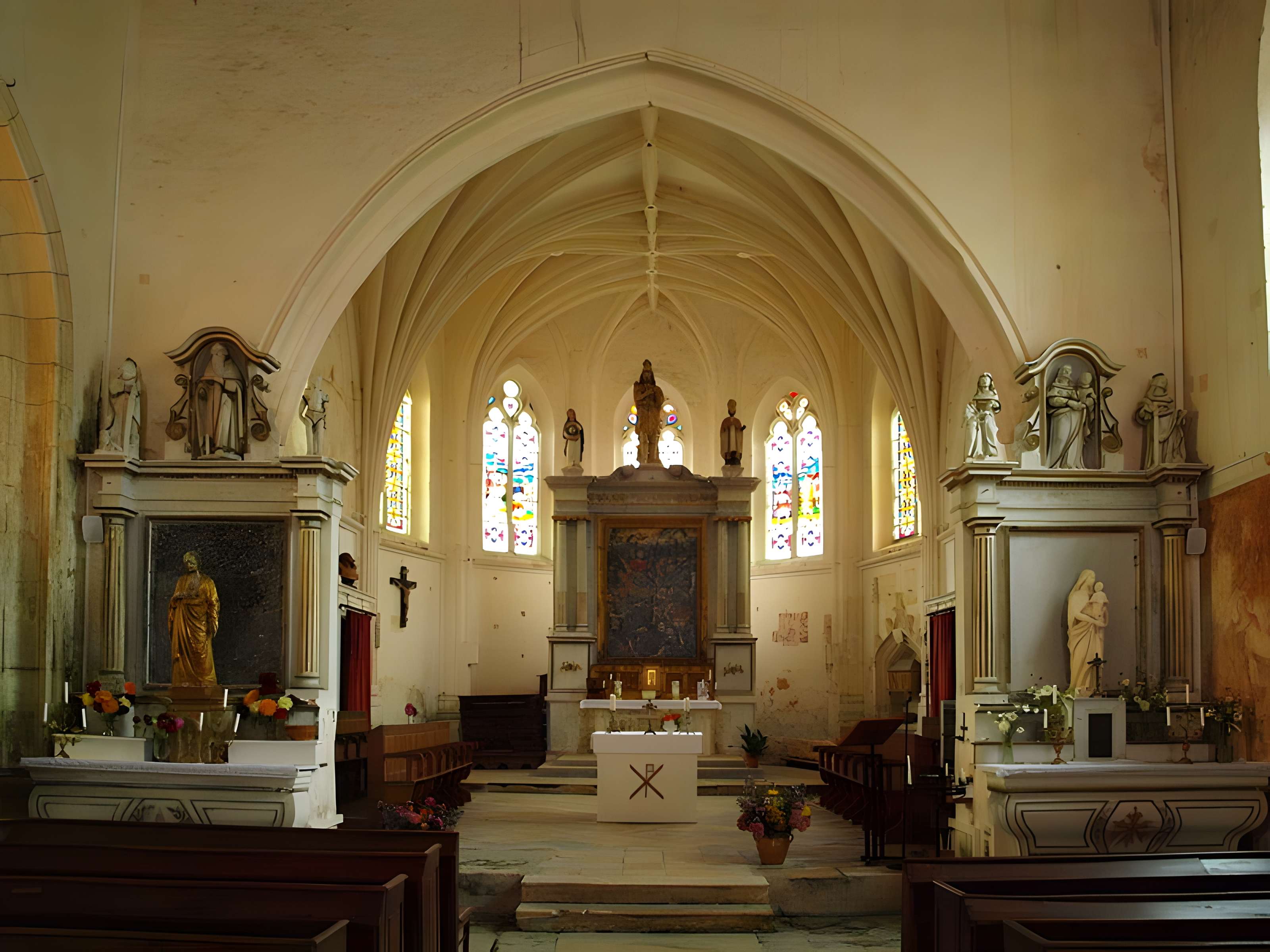 Église Saint-Prix de Saints