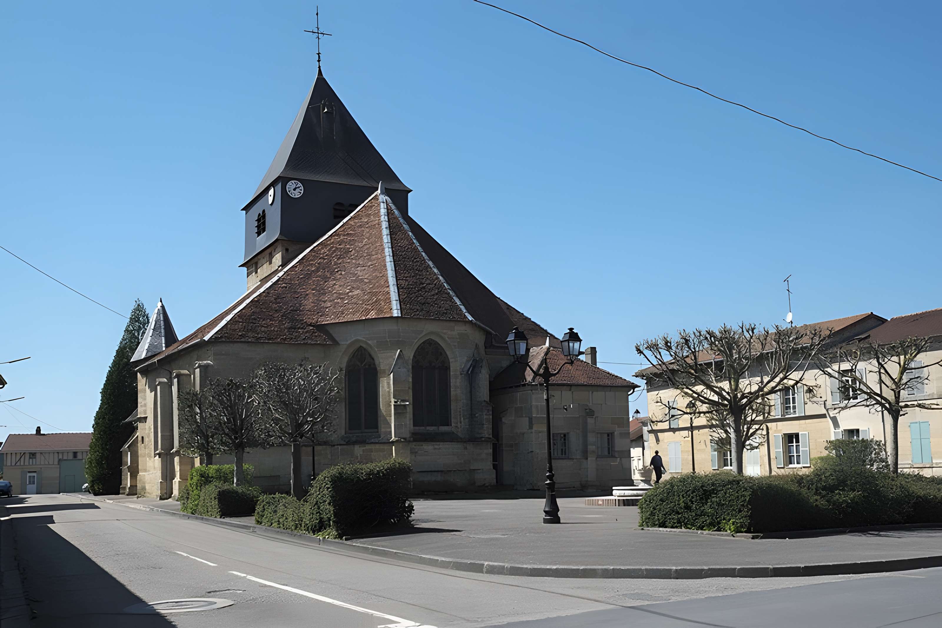 Église Saint-Quentin de Contrisson